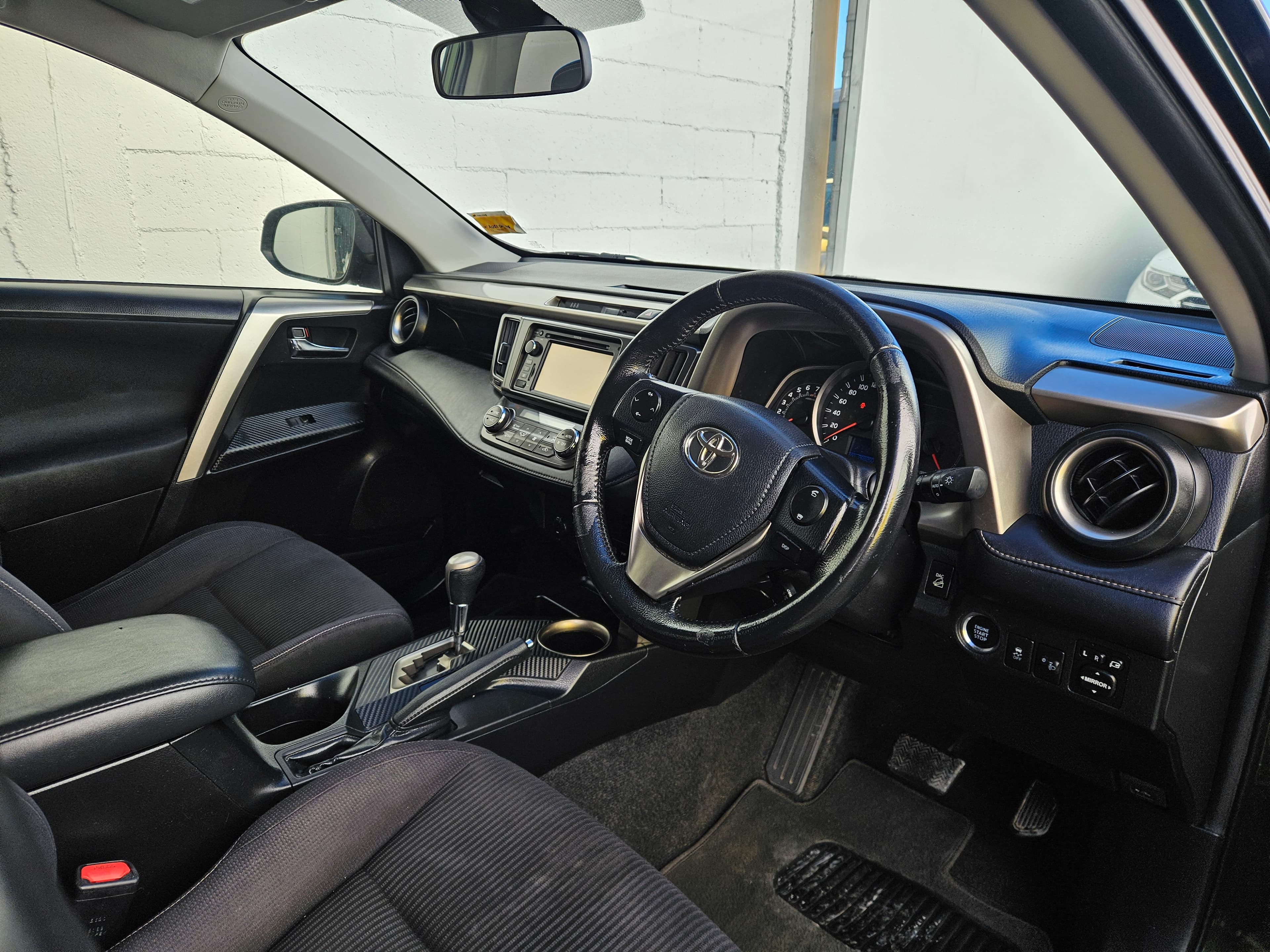 2013 Toytota Rav4 4WD photo 8