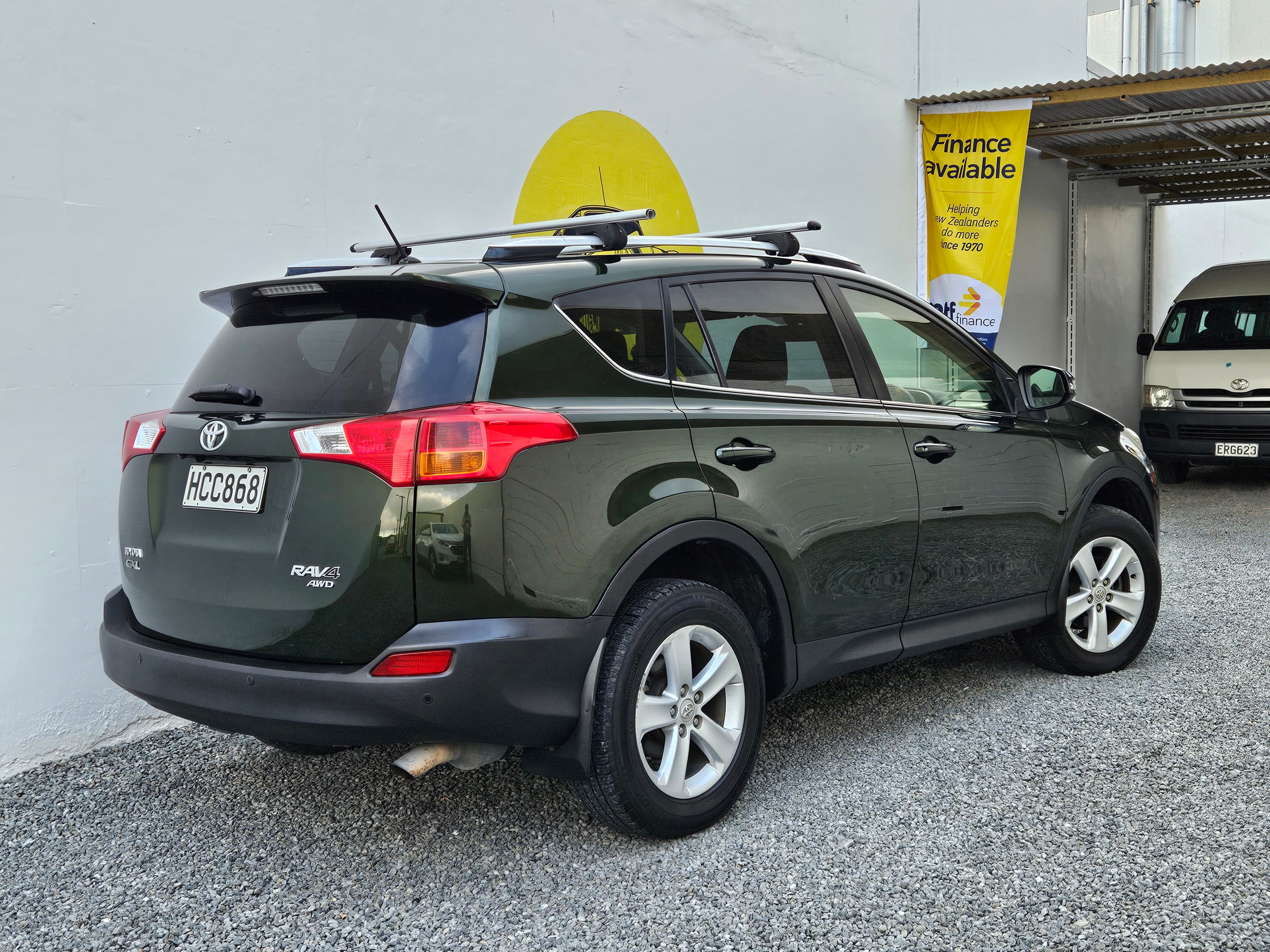 2013 Toytota Rav4 4WD photo 6