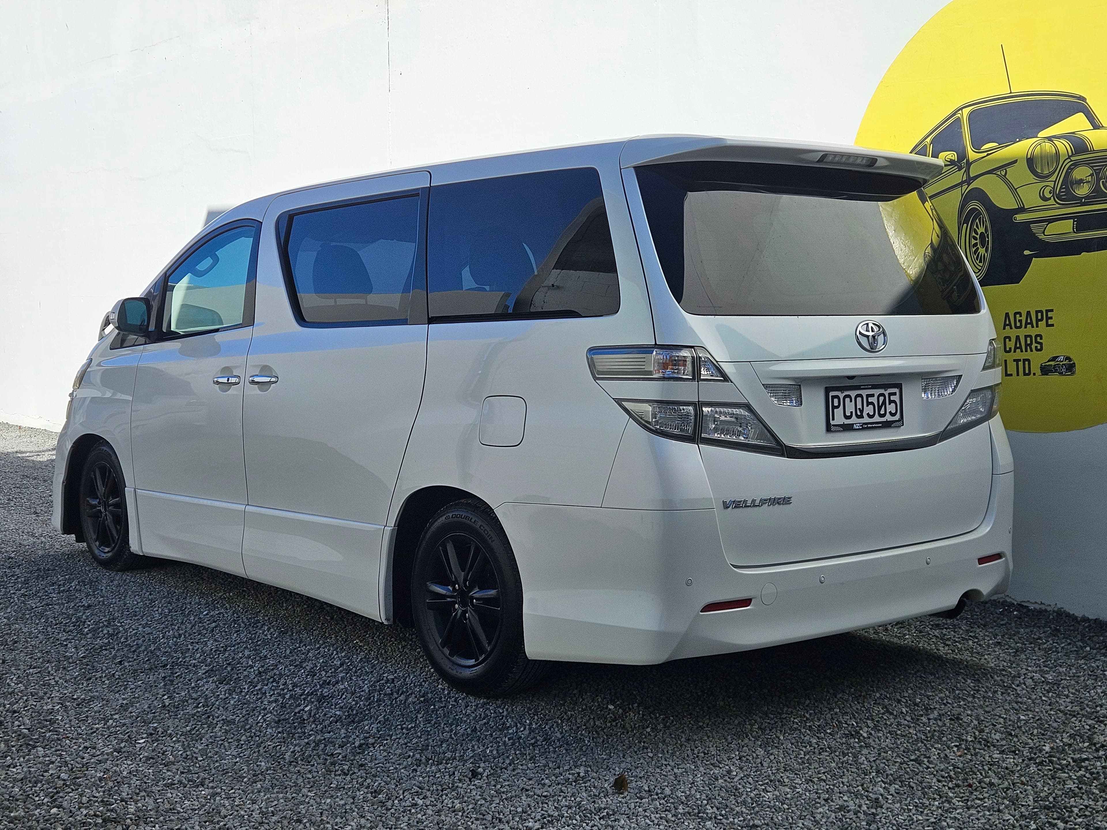 2010 Toyota Vellfire photo 5