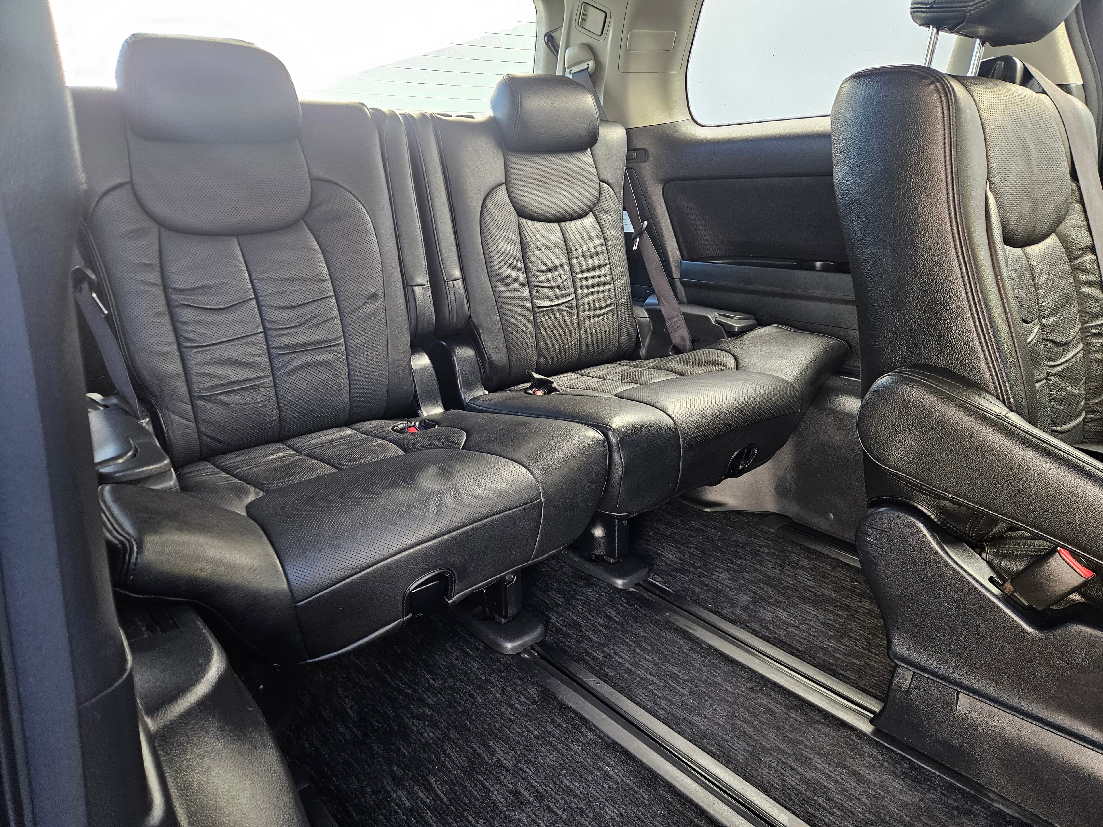 2010 Toyota Vellfire photo 12