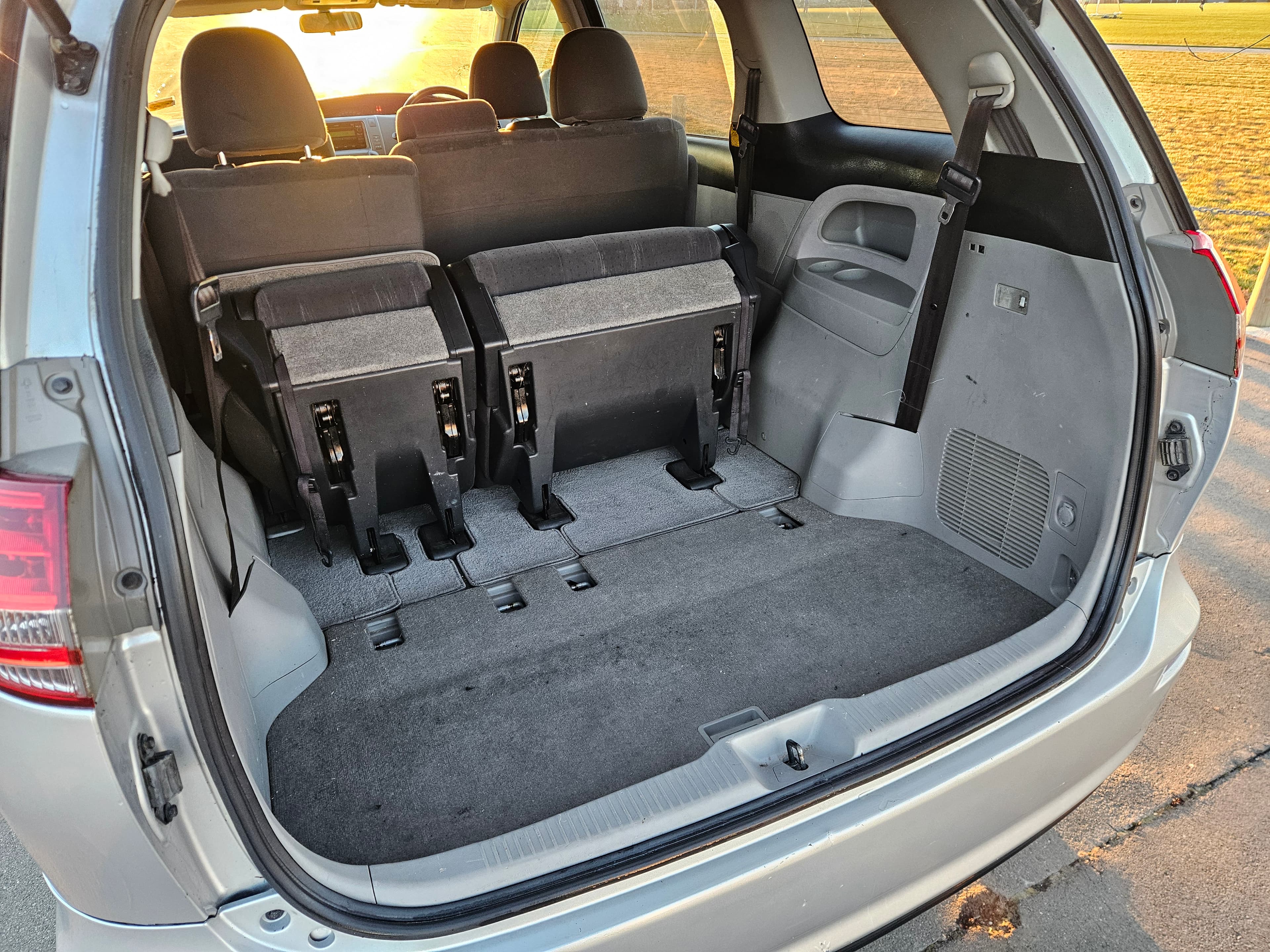 2006 Toyota Previa / Estima photo 13