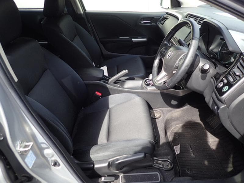 2015 Honda Grace Hybrid LX photo 7