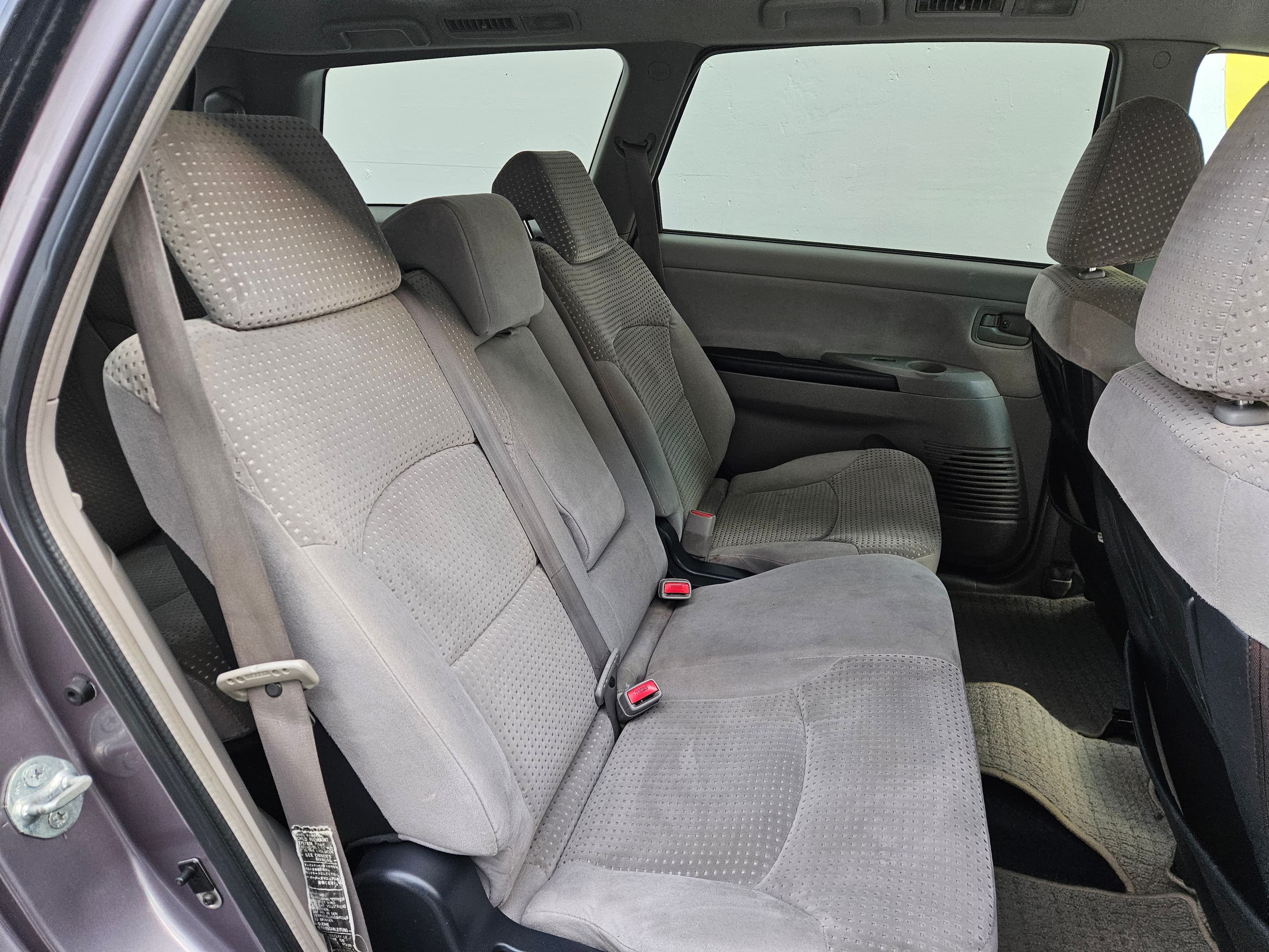 2004 MITSUBISHI GRANDIS photo 12