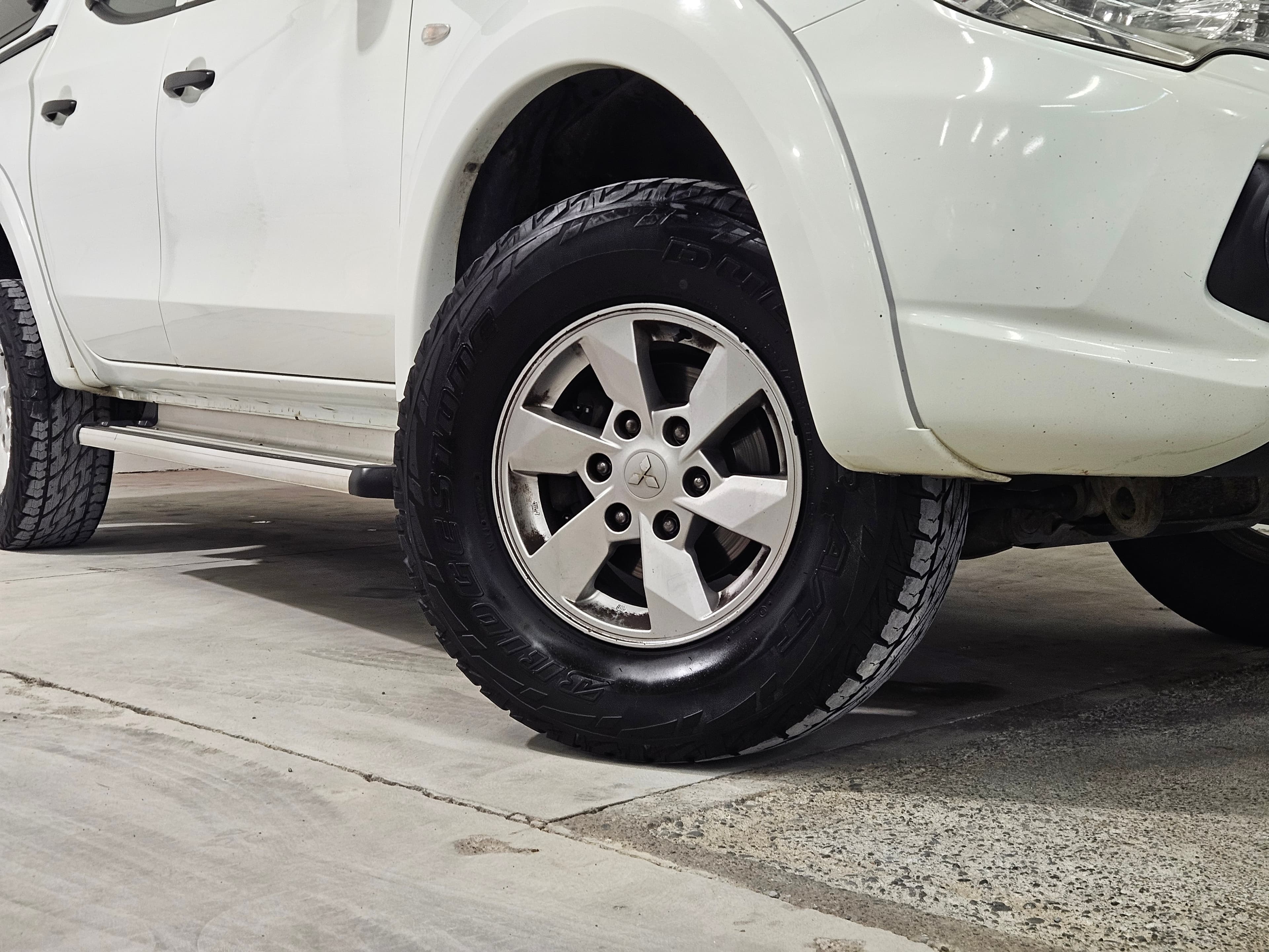 2016 Mitsubishi Triton D/Cab Glx 4WD AT photo 13