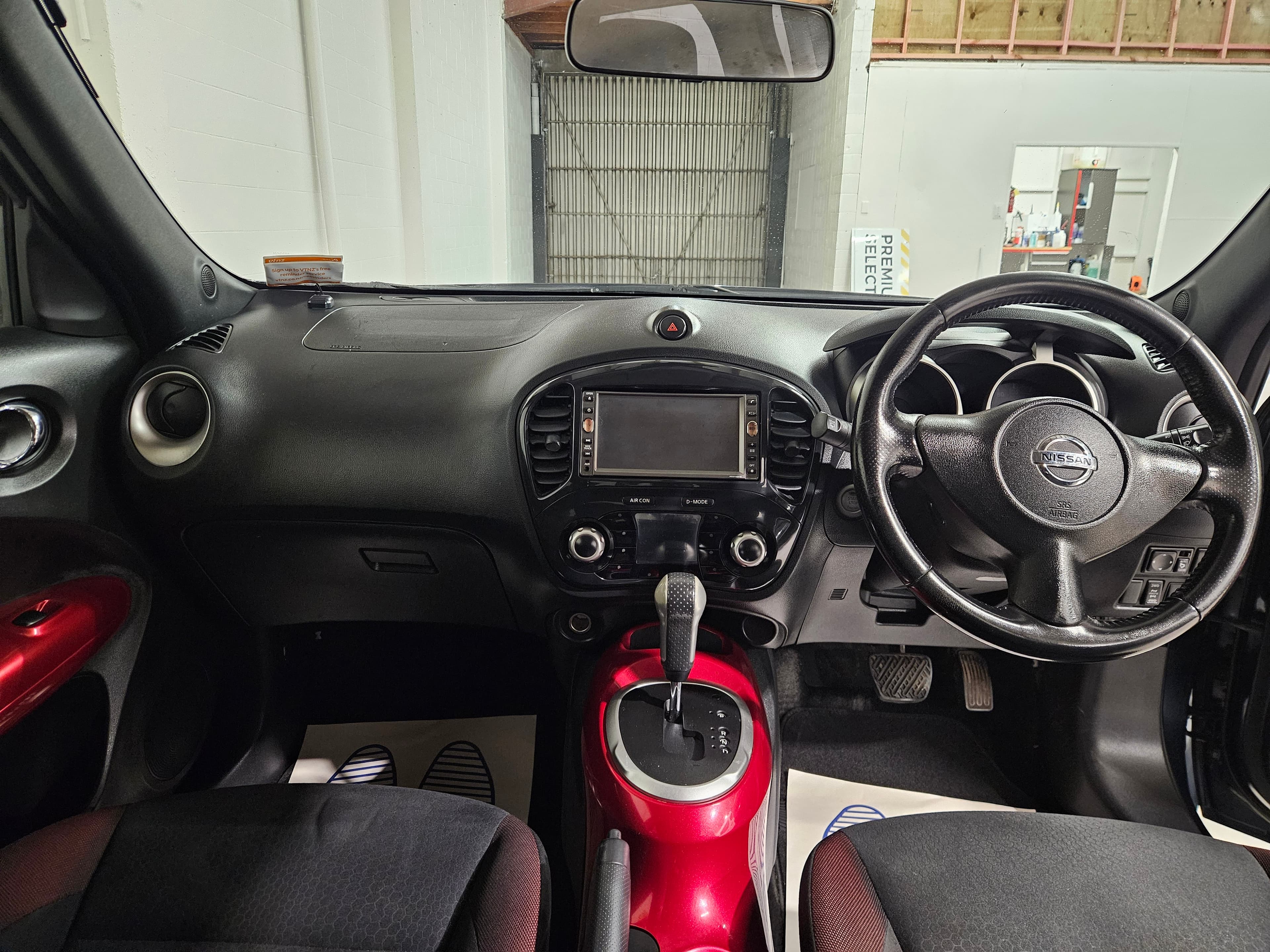 2011 Nissan Juke 1.6 Turbo 4WD photo 10