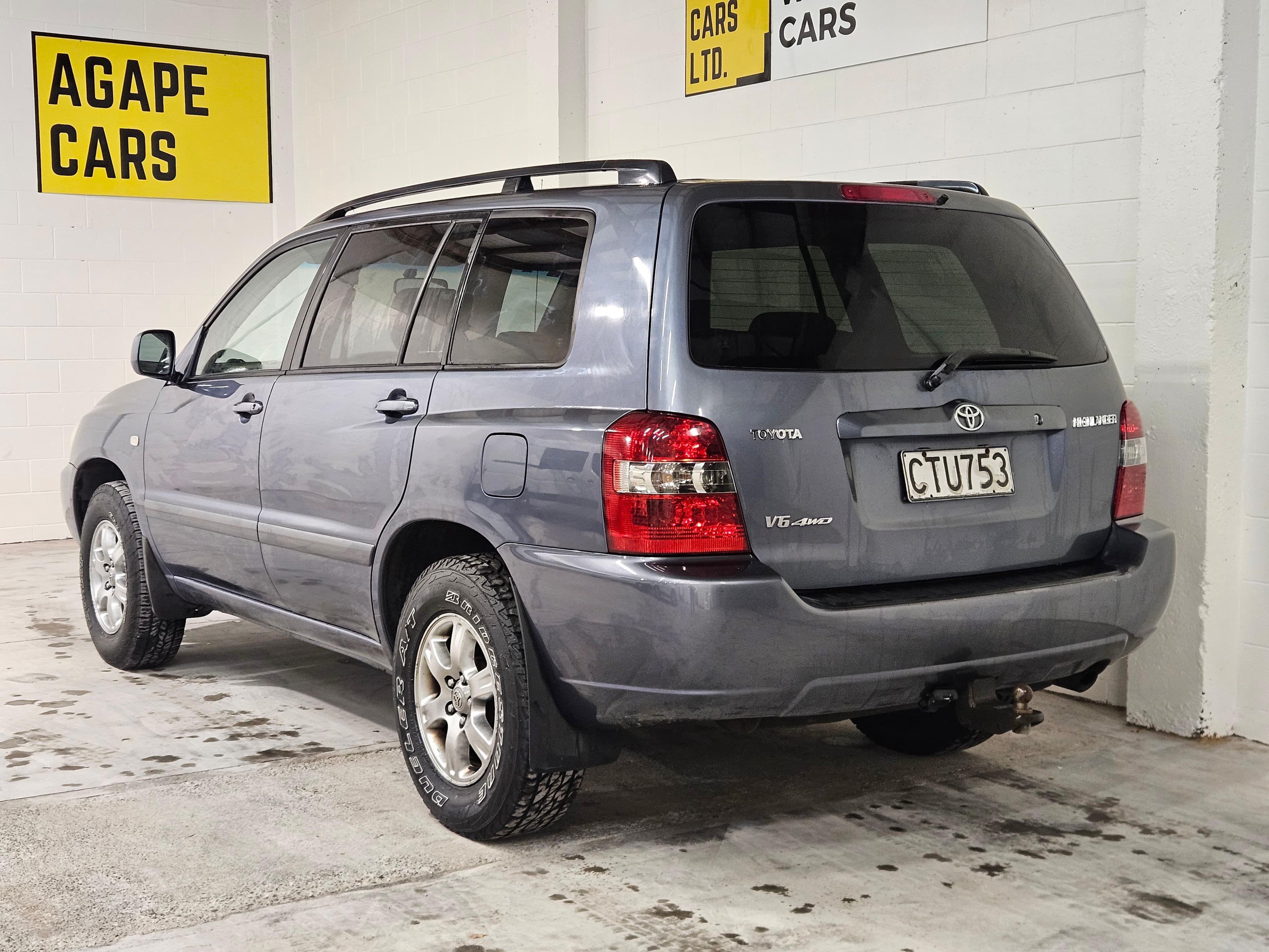 2005 Toyota HIGHLANDER 4WD photo 5
