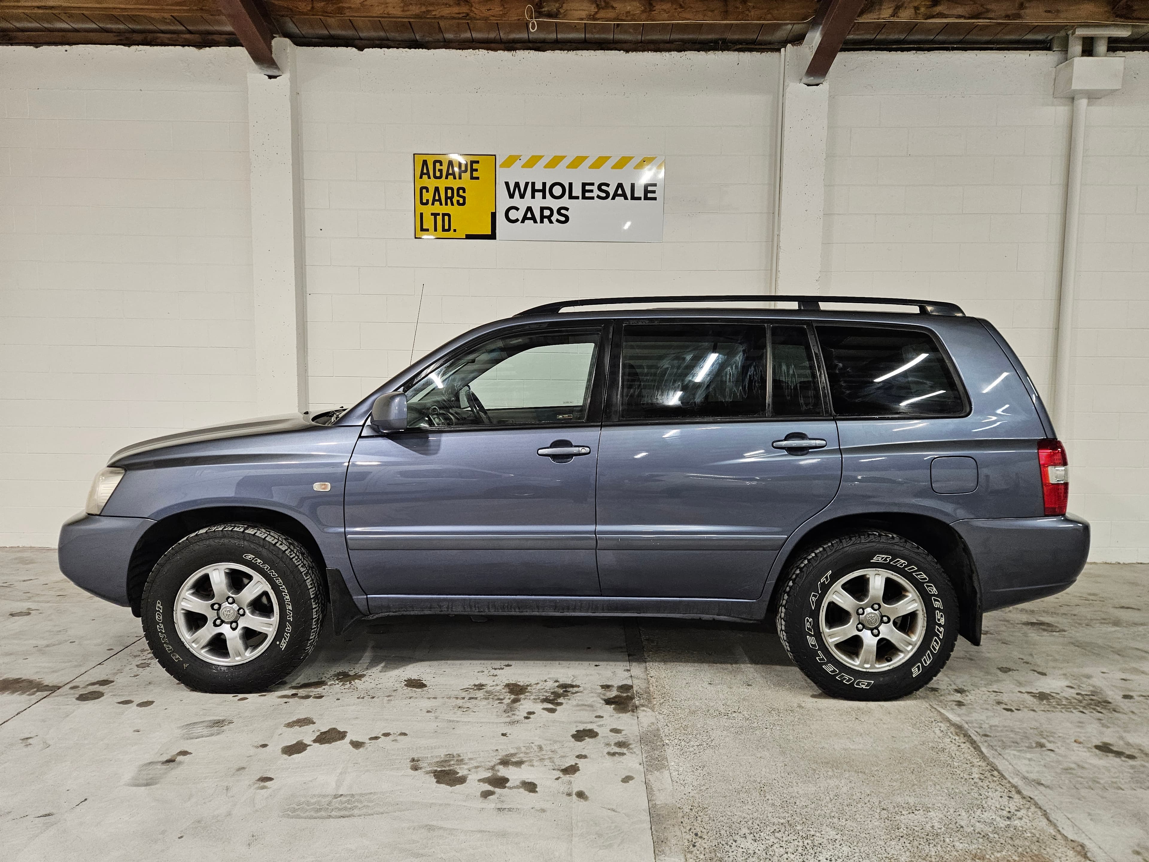 2005 Toyota HIGHLANDER 4WD photo 6
