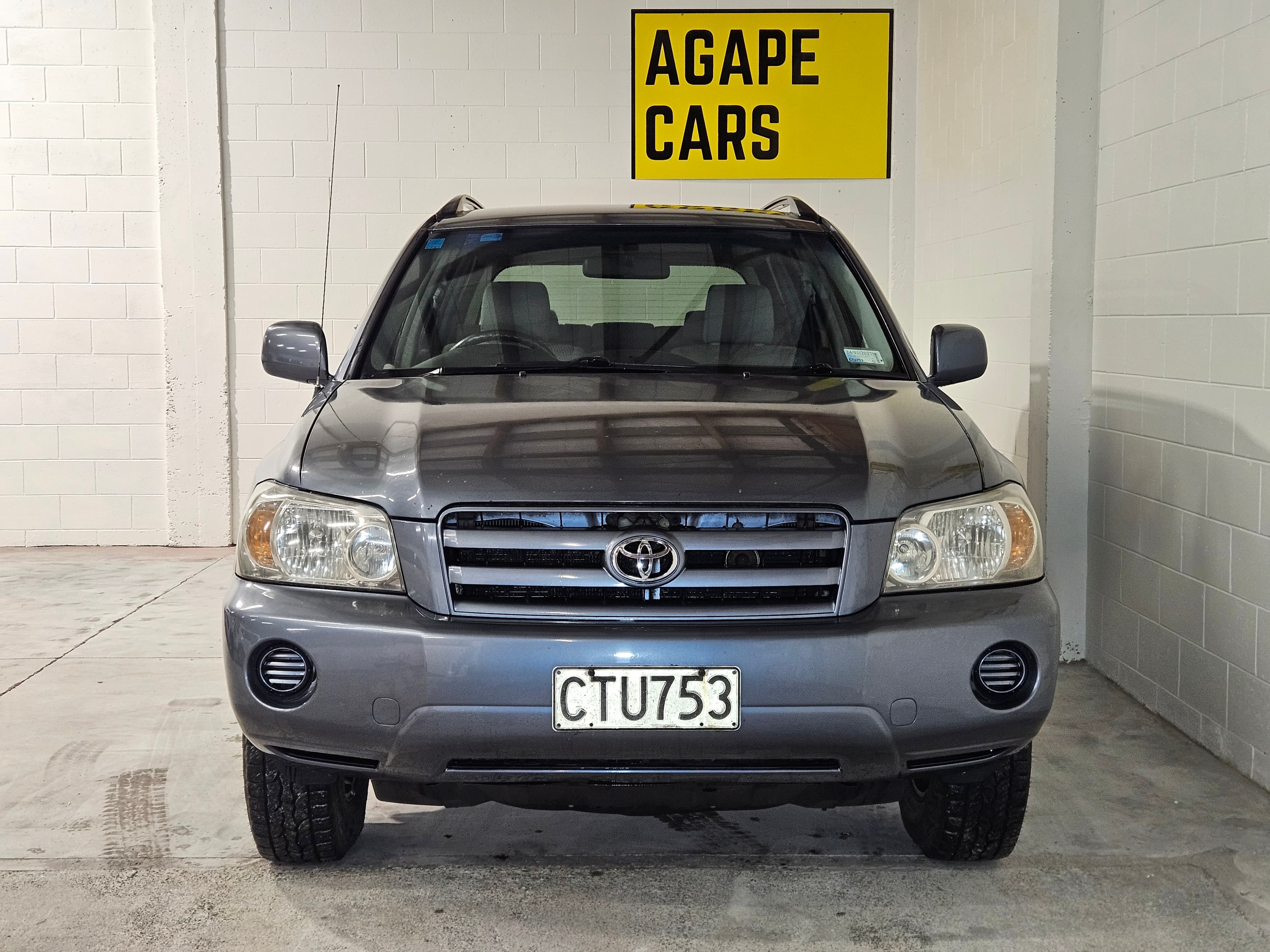 2005 Toyota HIGHLANDER 4WD photo 8
