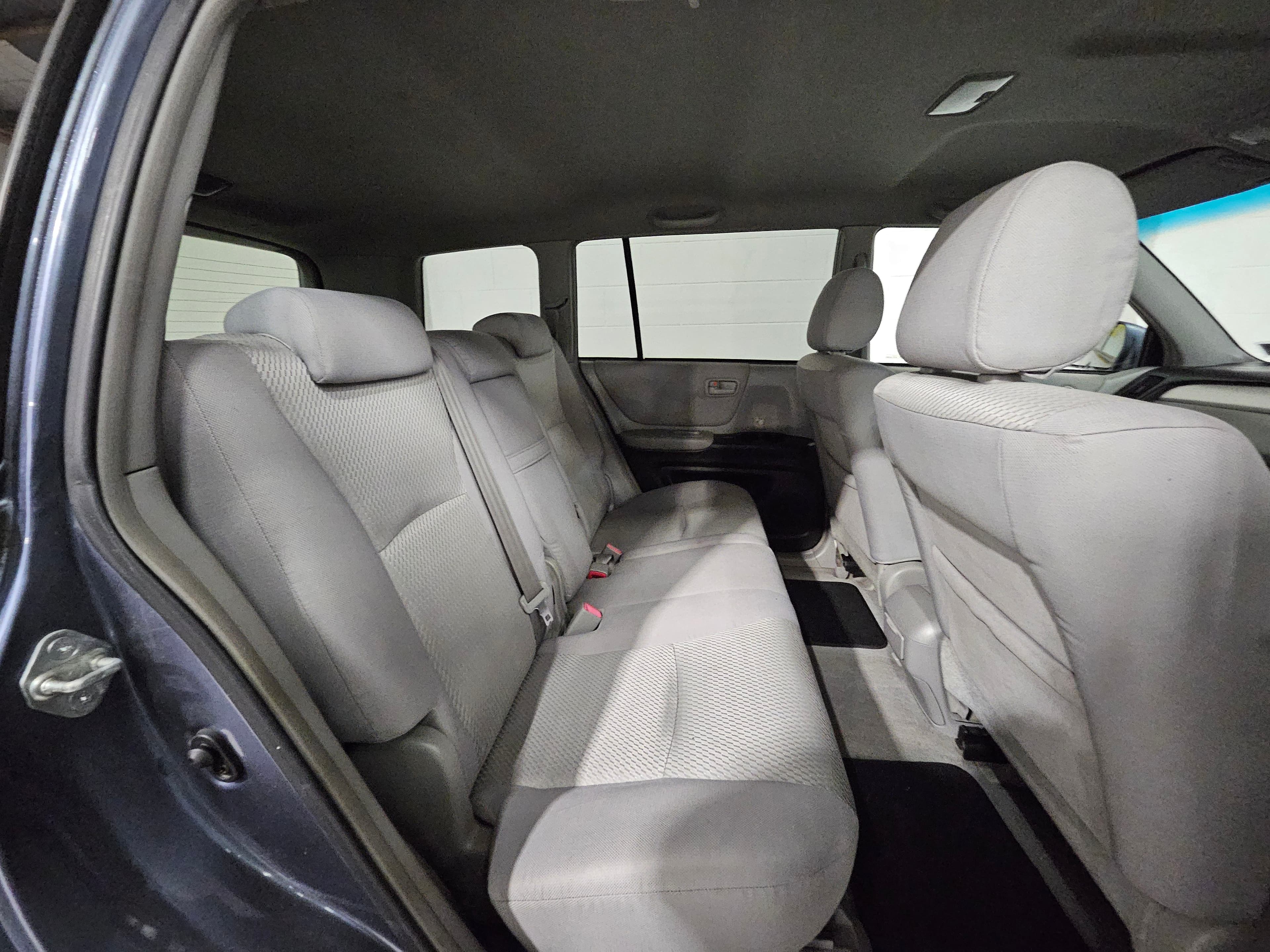 2005 Toyota HIGHLANDER 4WD photo 14