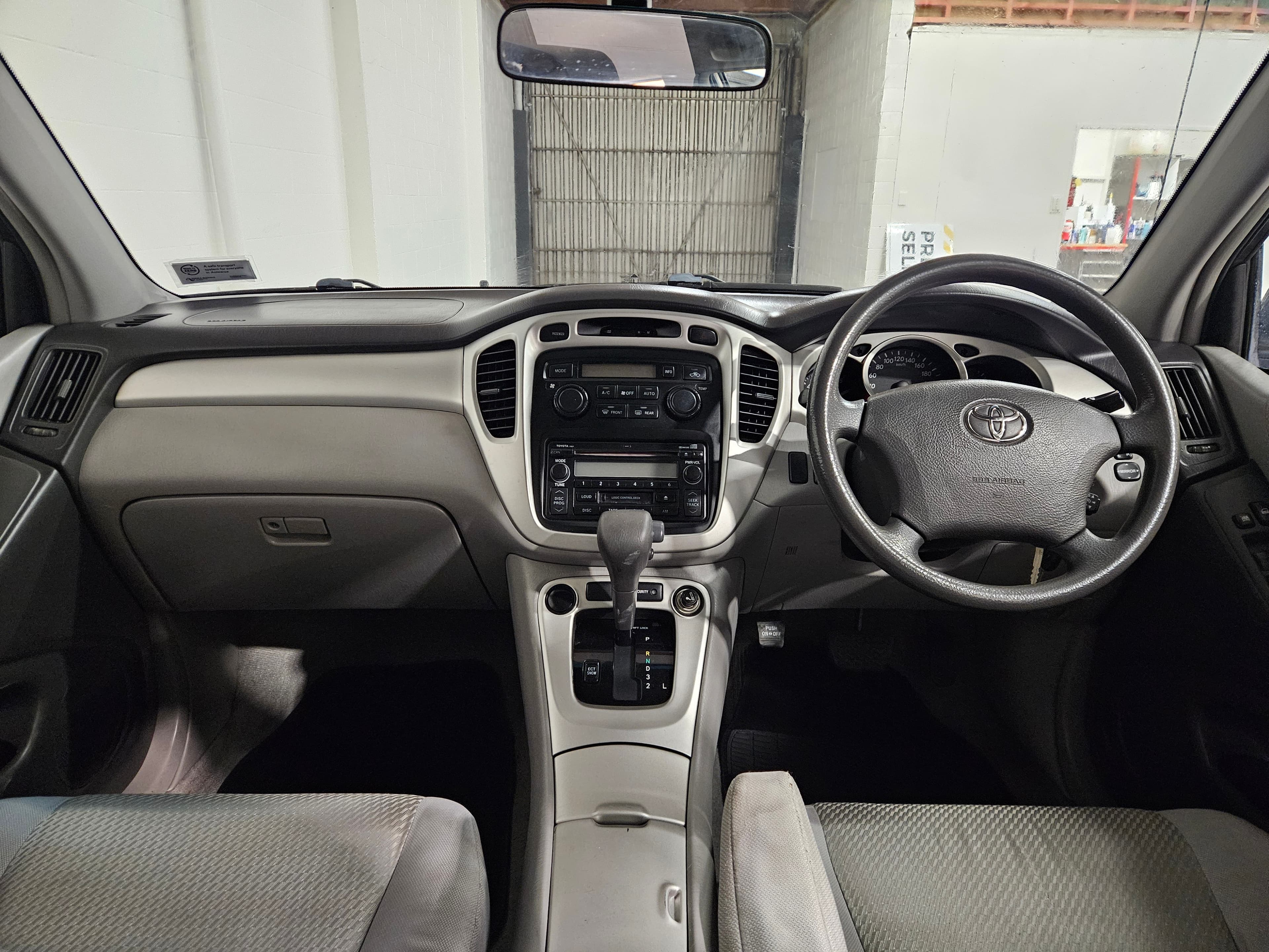 2005 Toyota HIGHLANDER 4WD photo 16