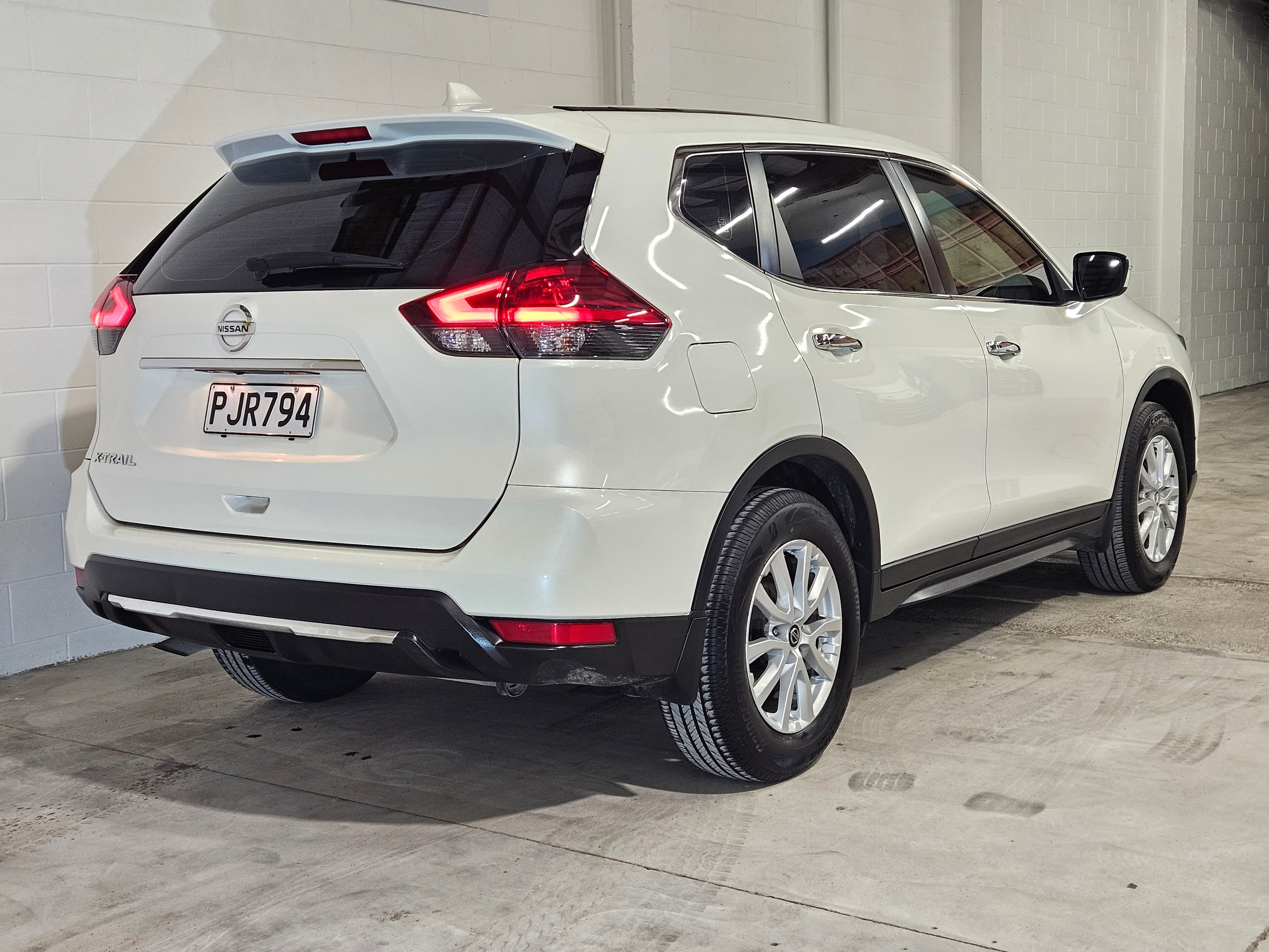 2022 Nissan X-Trial ST 4WD photo 5