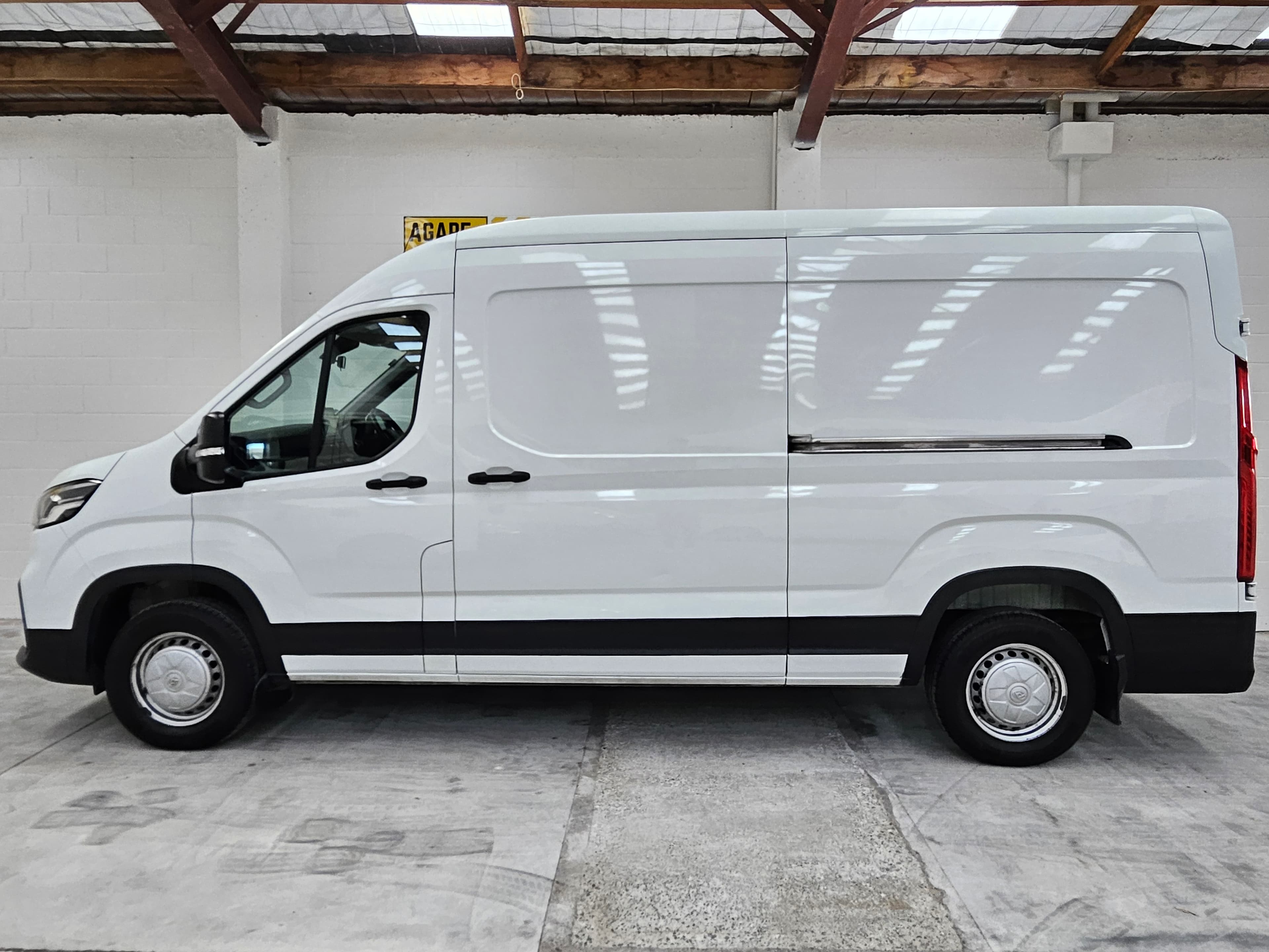 2021 LDV Deliver 9 Bigger Auto photo 7