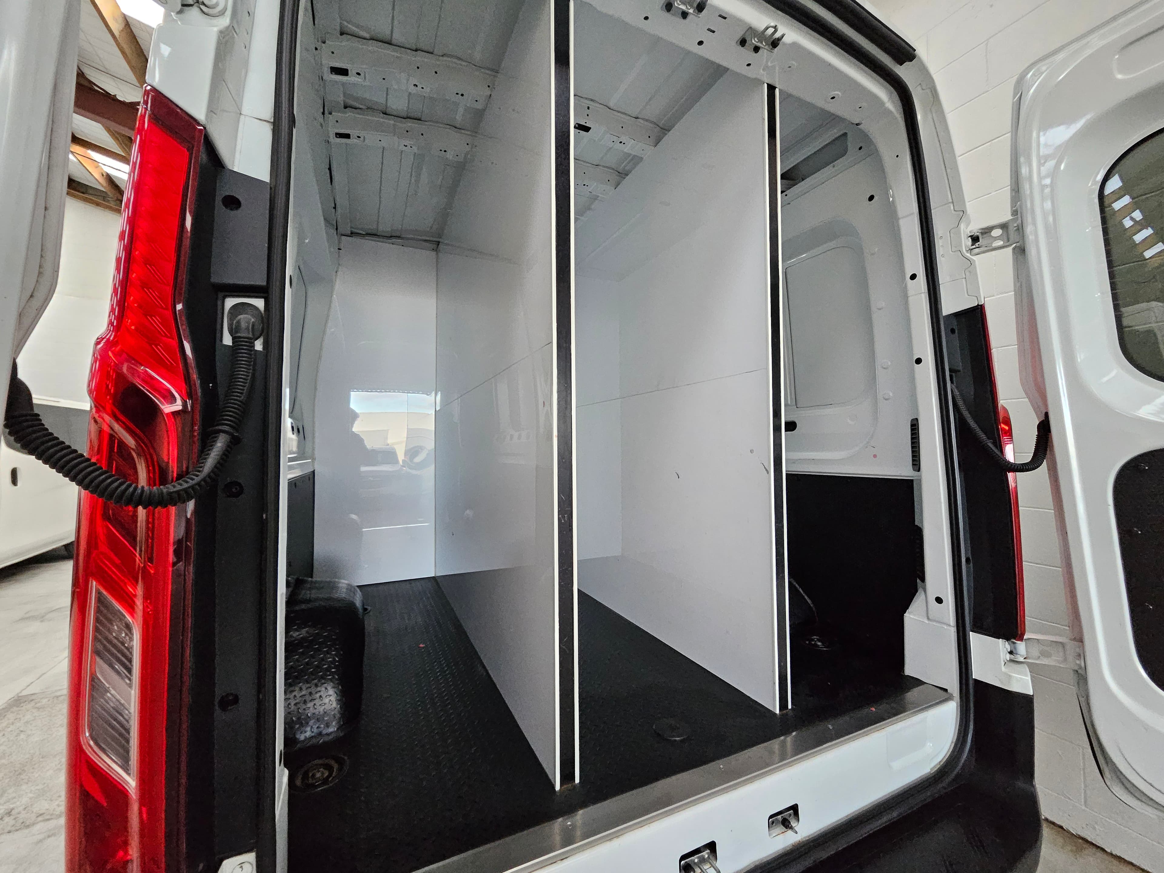 2021 LDV Deliver 9 Bigger Auto photo 10