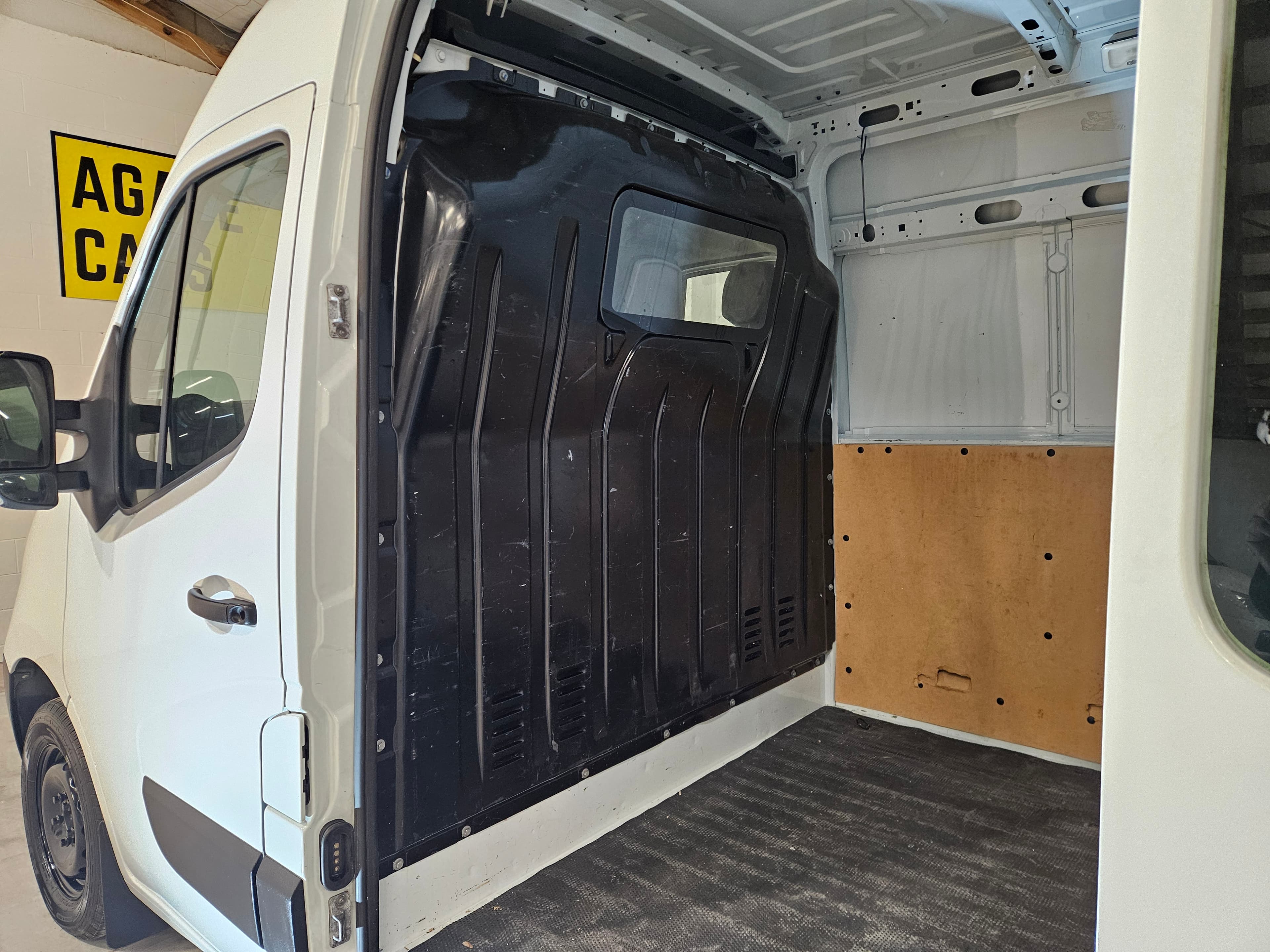2016 Renault Master L2H2 2.3TD photo 16