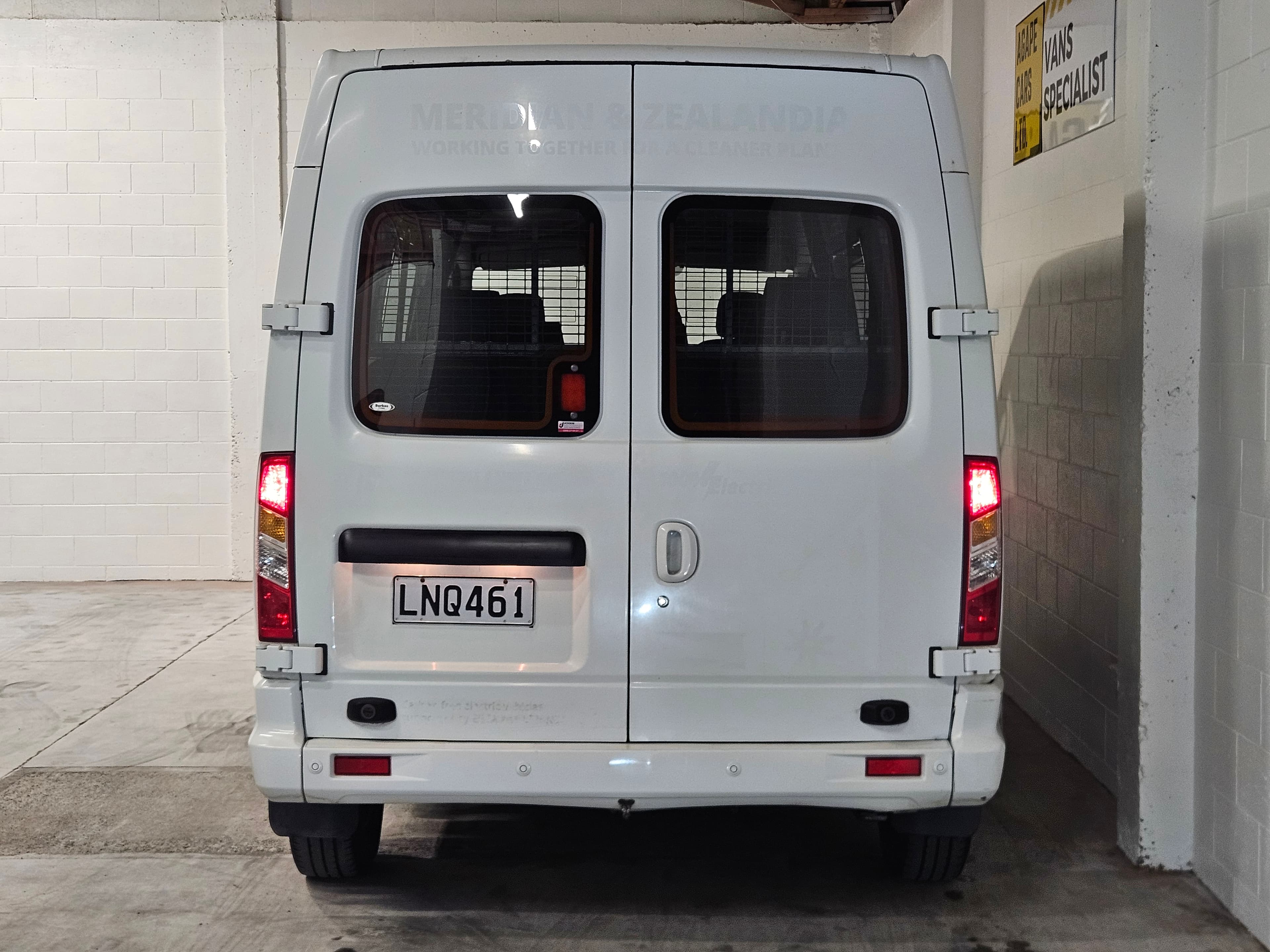 2026 LDV EV80 Bus photo 6