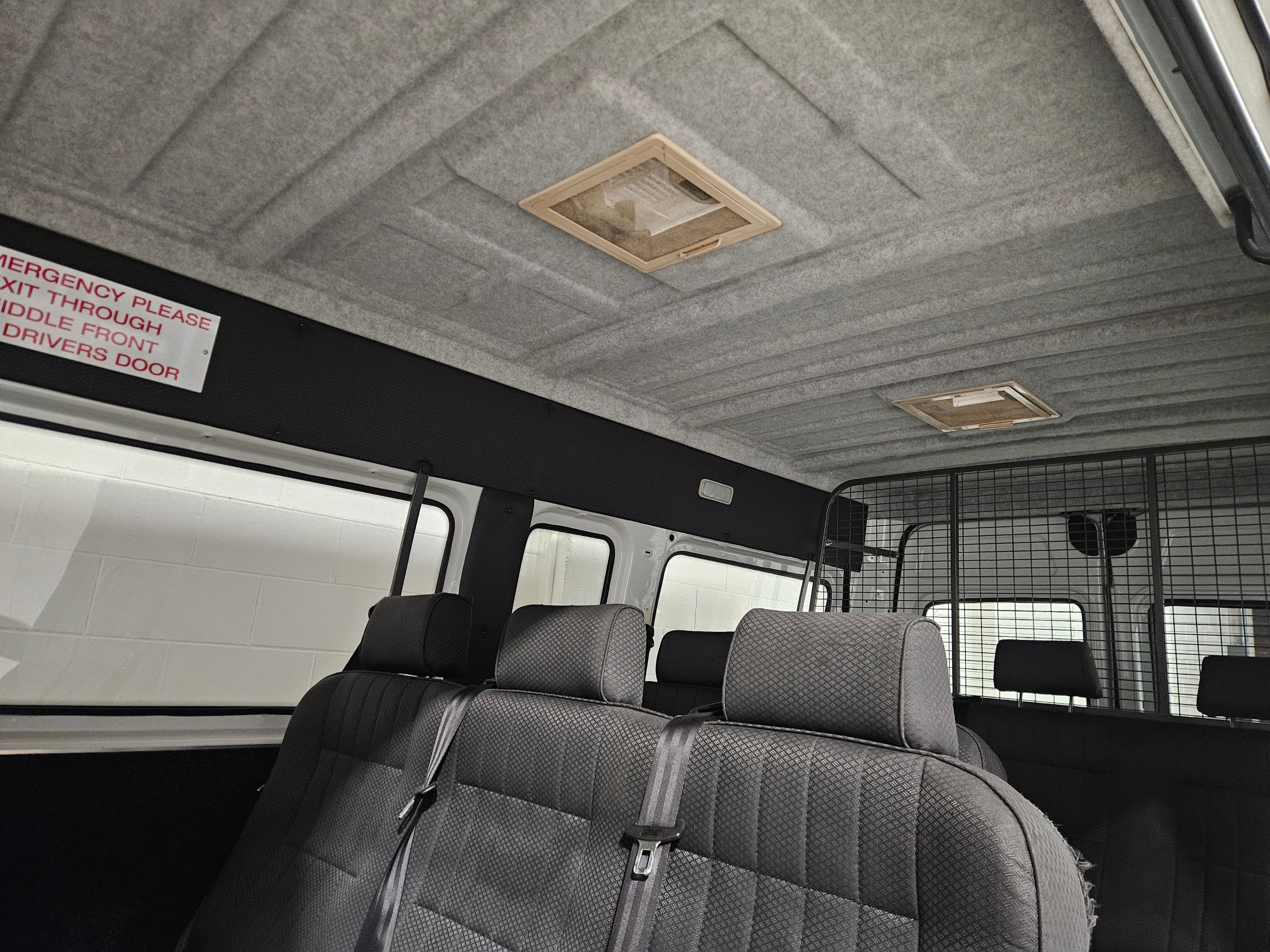 2026 LDV EV80 Bus photo 11