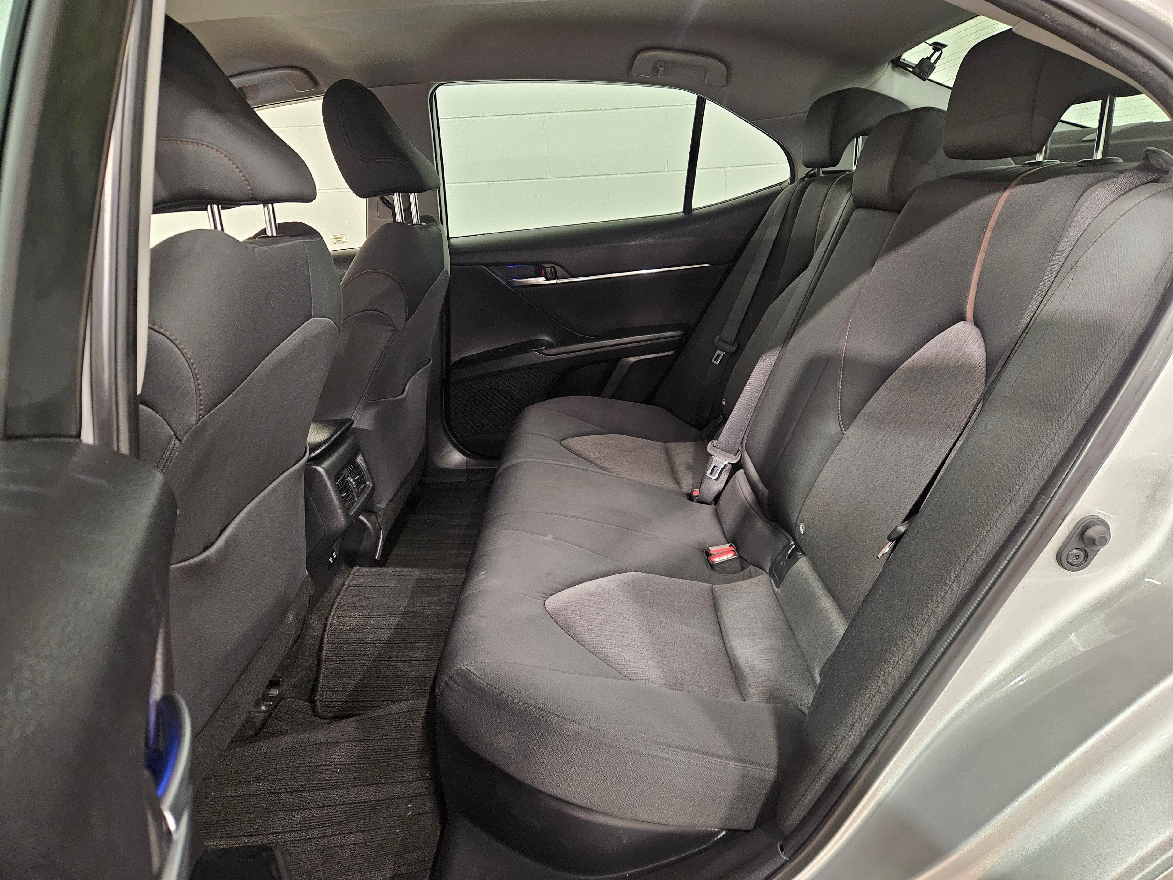 2019 Toyota Camry Hybrid photo 19