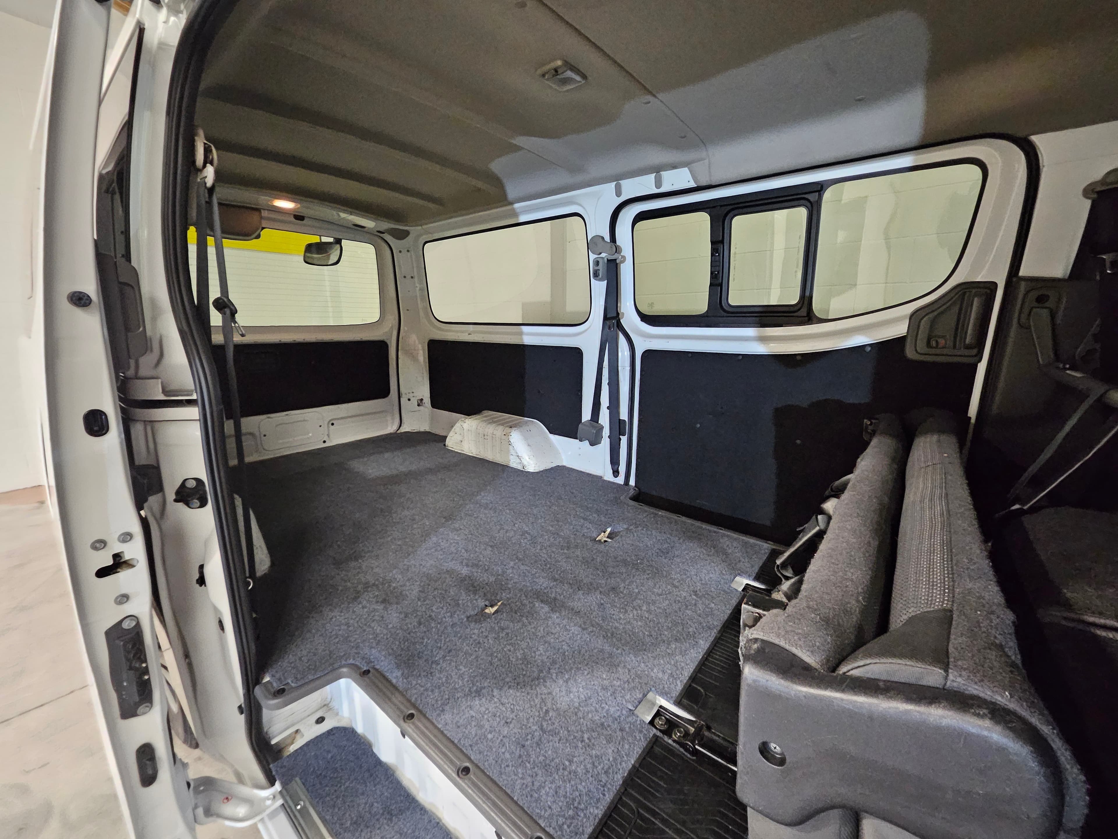 2019 Nissan NV350 Caravan photo 12