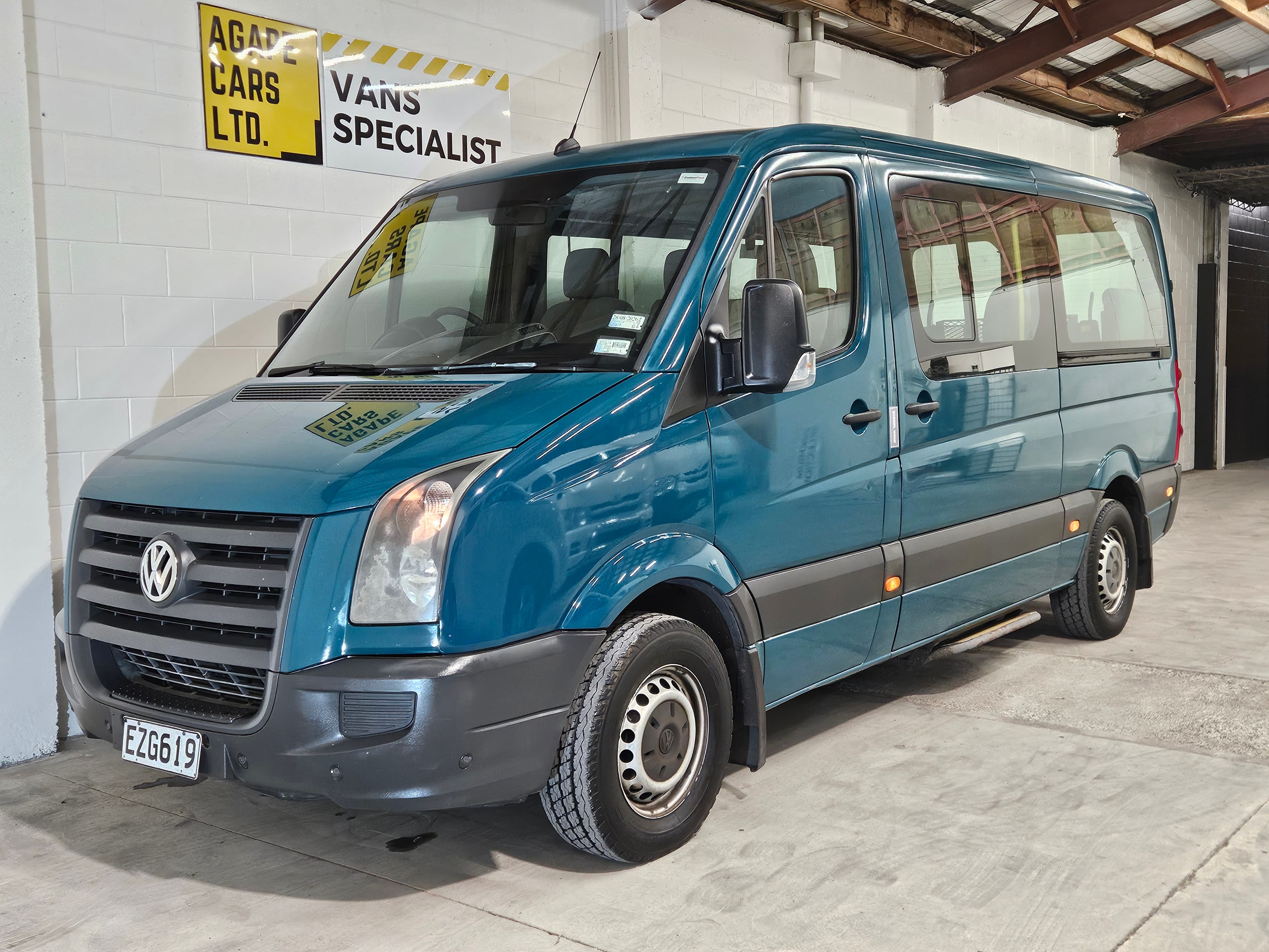 2009 Volkswagen Crafter 35 MWB 80 6SM Minibus photo 7