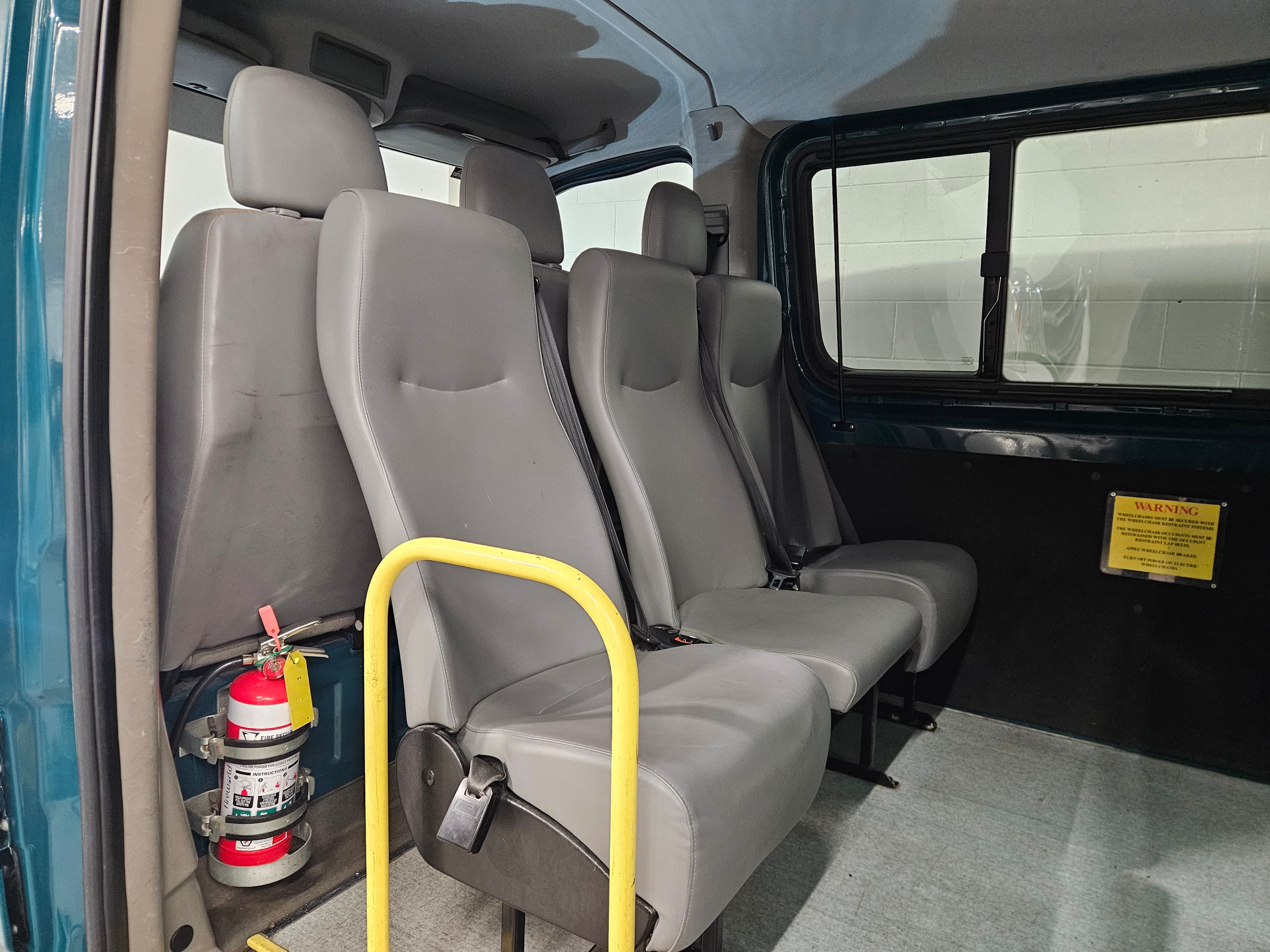 2009 Volkswagen Crafter 35 MWB 80 6SM Minibus photo 8