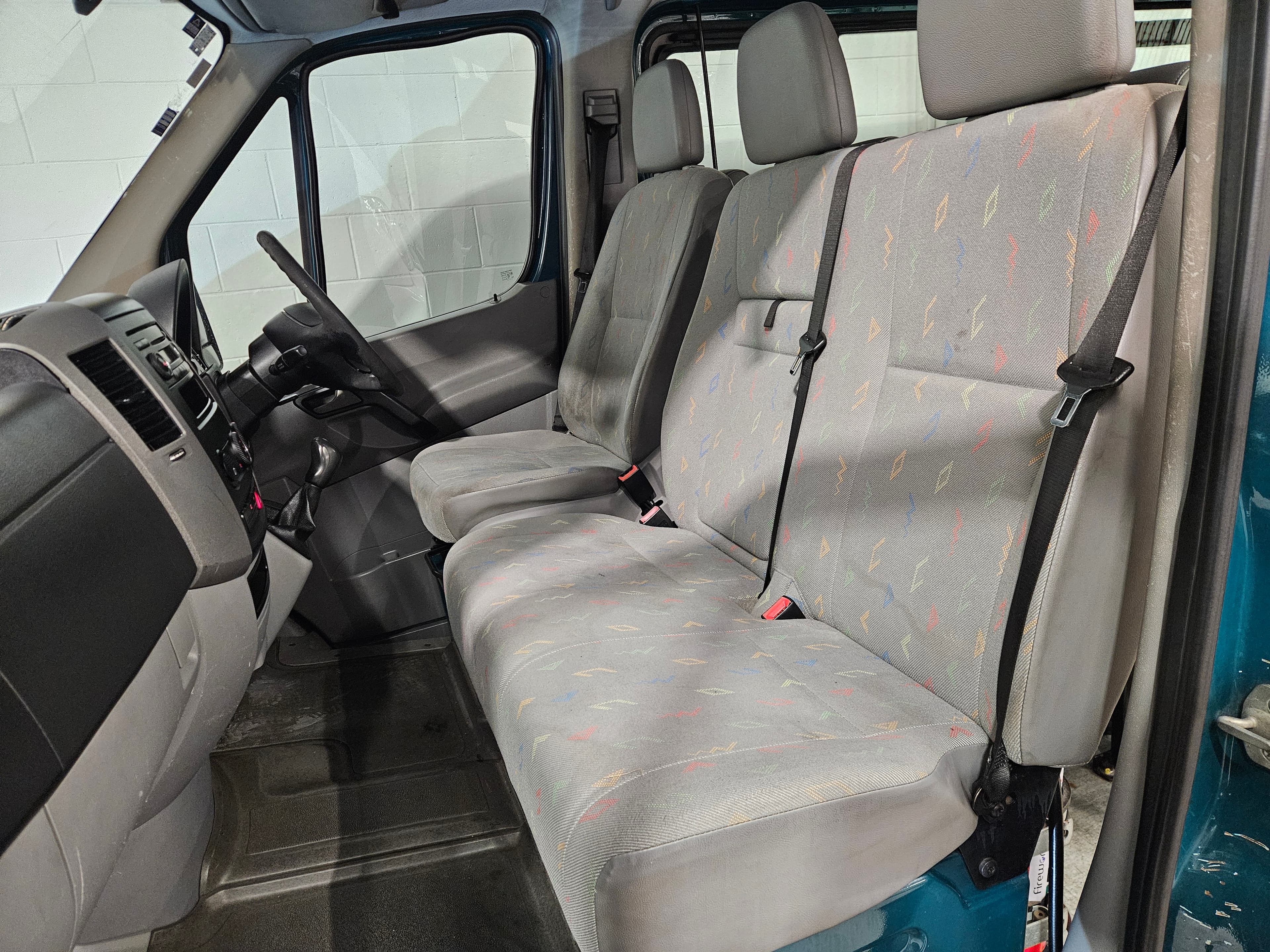 2009 Volkswagen Crafter 35 MWB 80 6SM Minibus photo 12