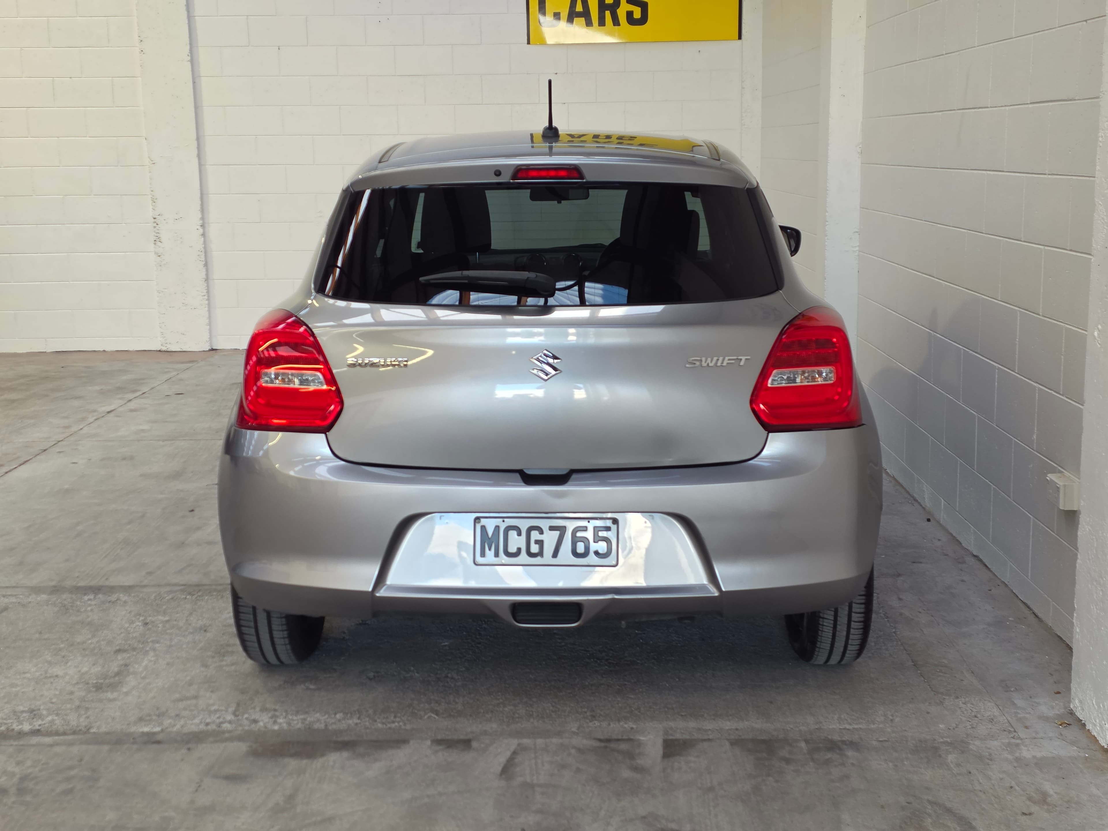 2019 Suzuki Swift Glc photo 5