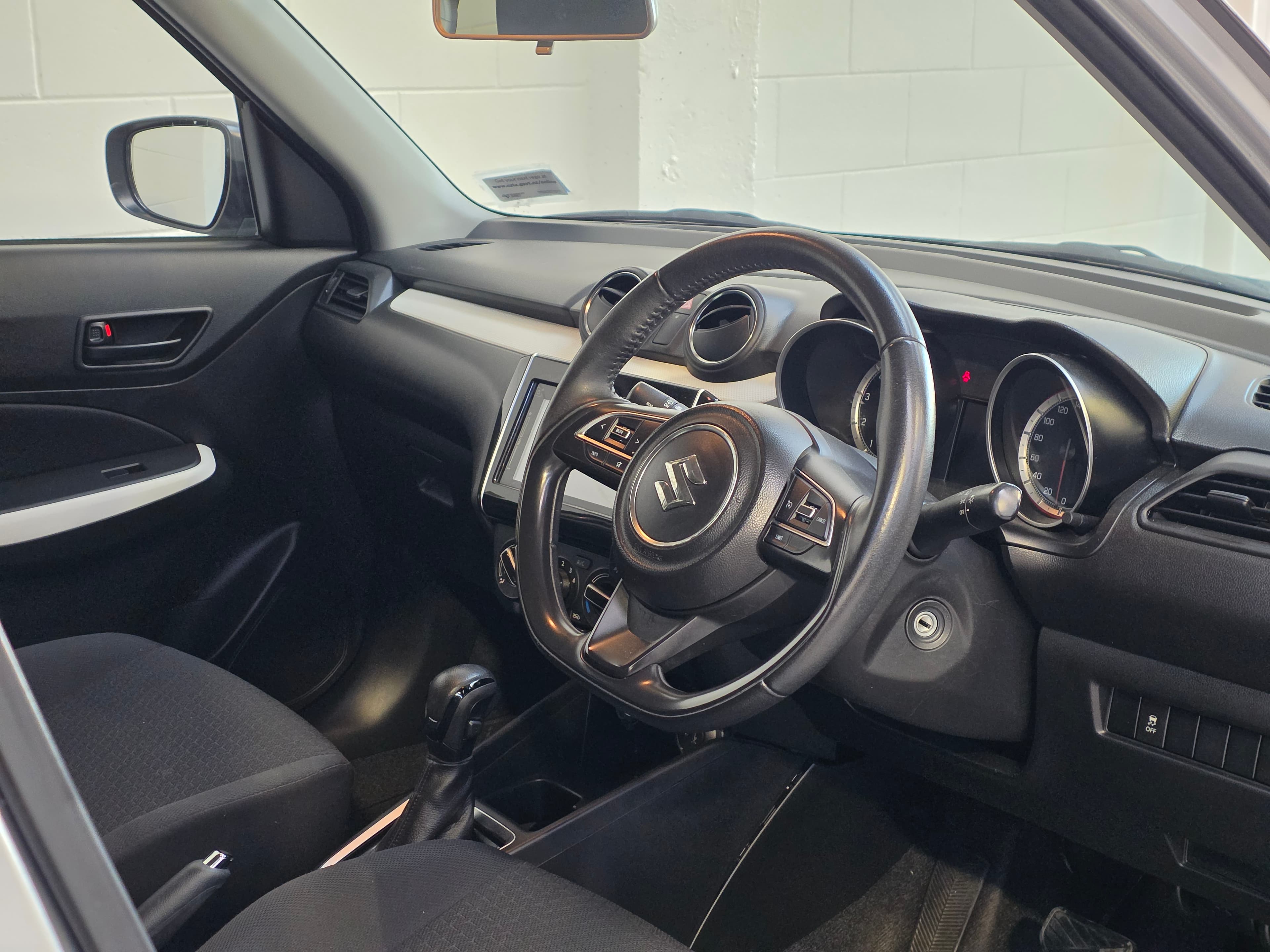 2019 Suzuki Swift Glc photo 10