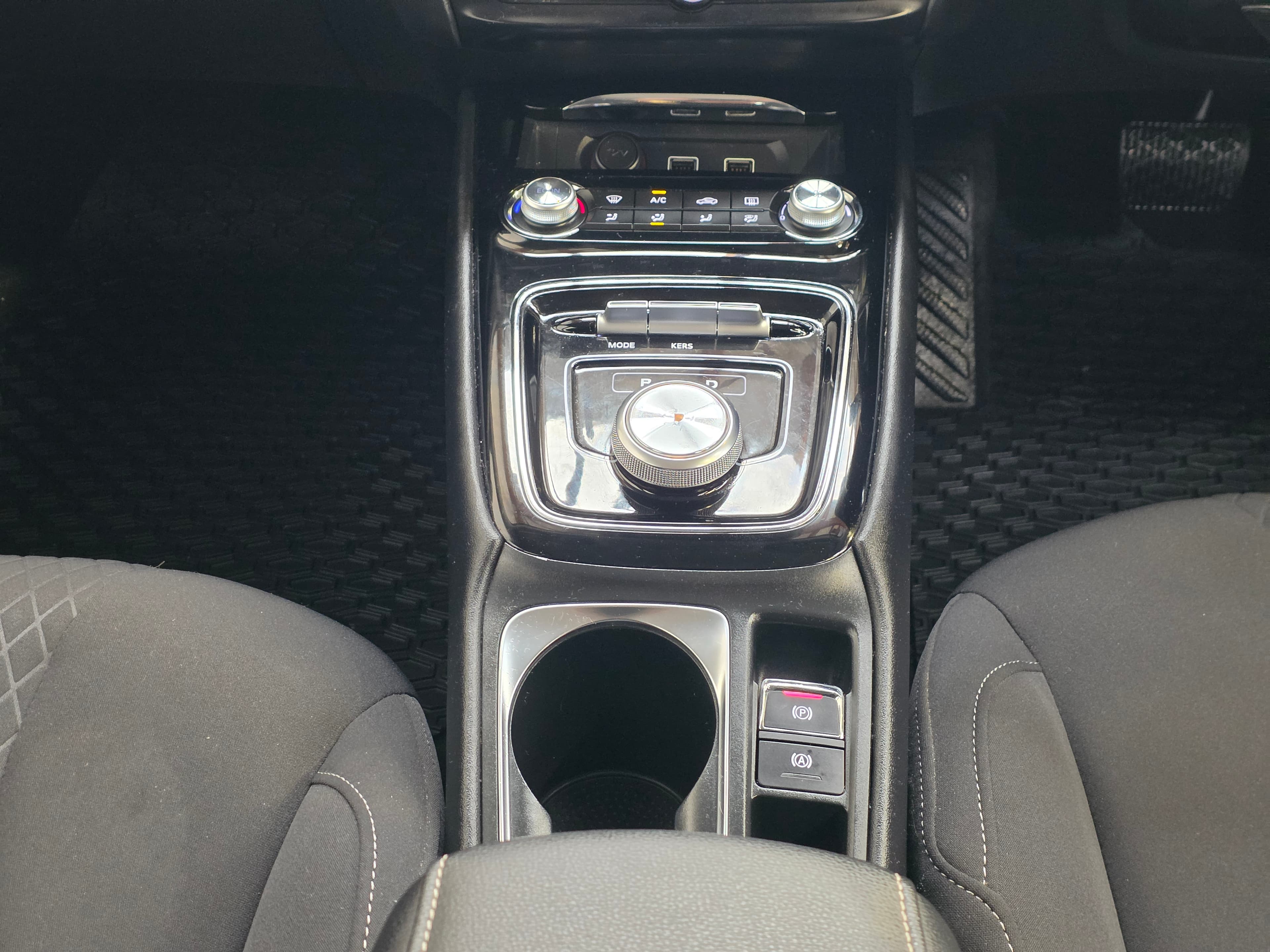 2021 MG MG 5 EV  52.5 kWh battery photo 19