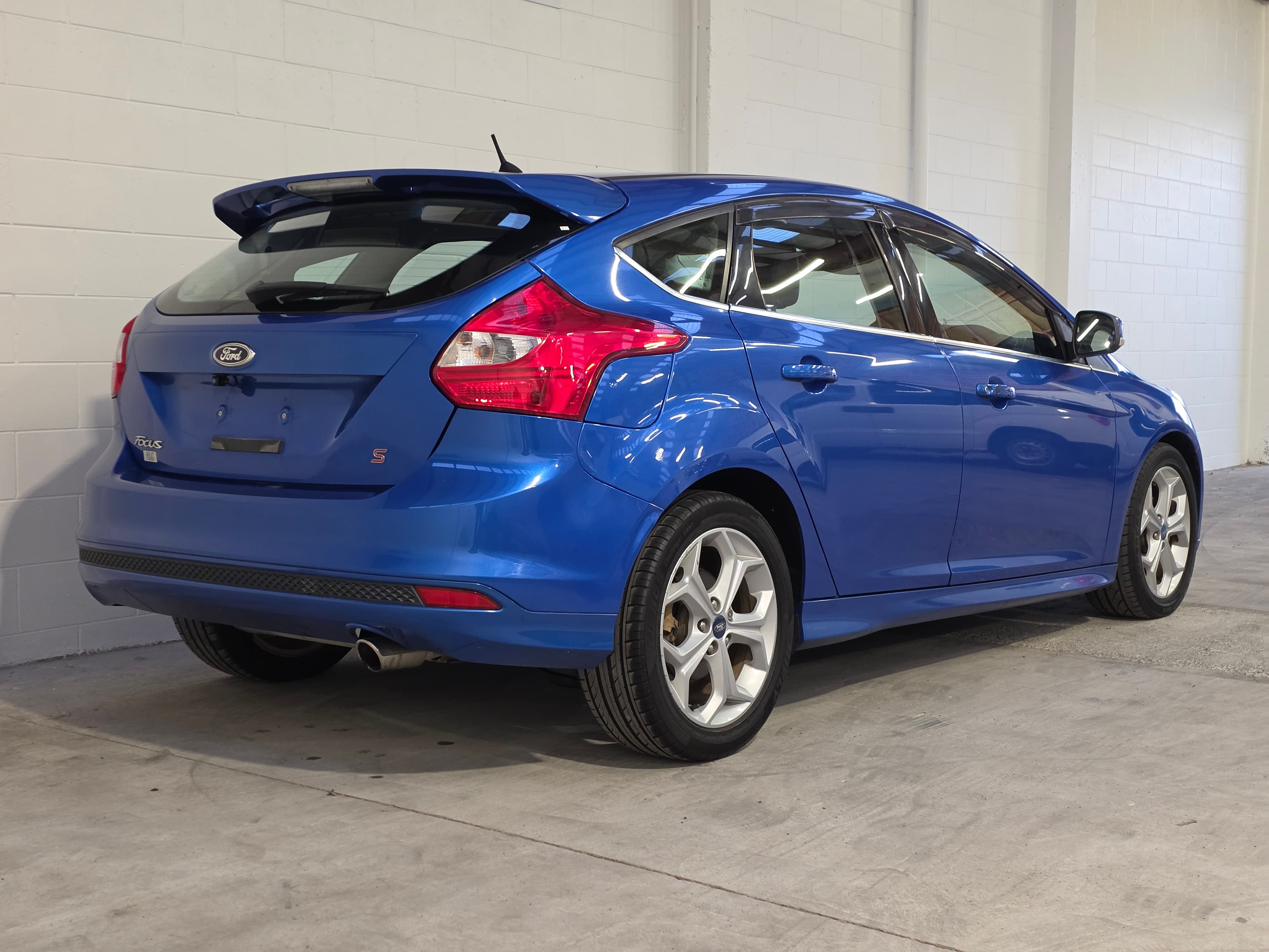 2013 Ford Focus S 2.0 photo 8