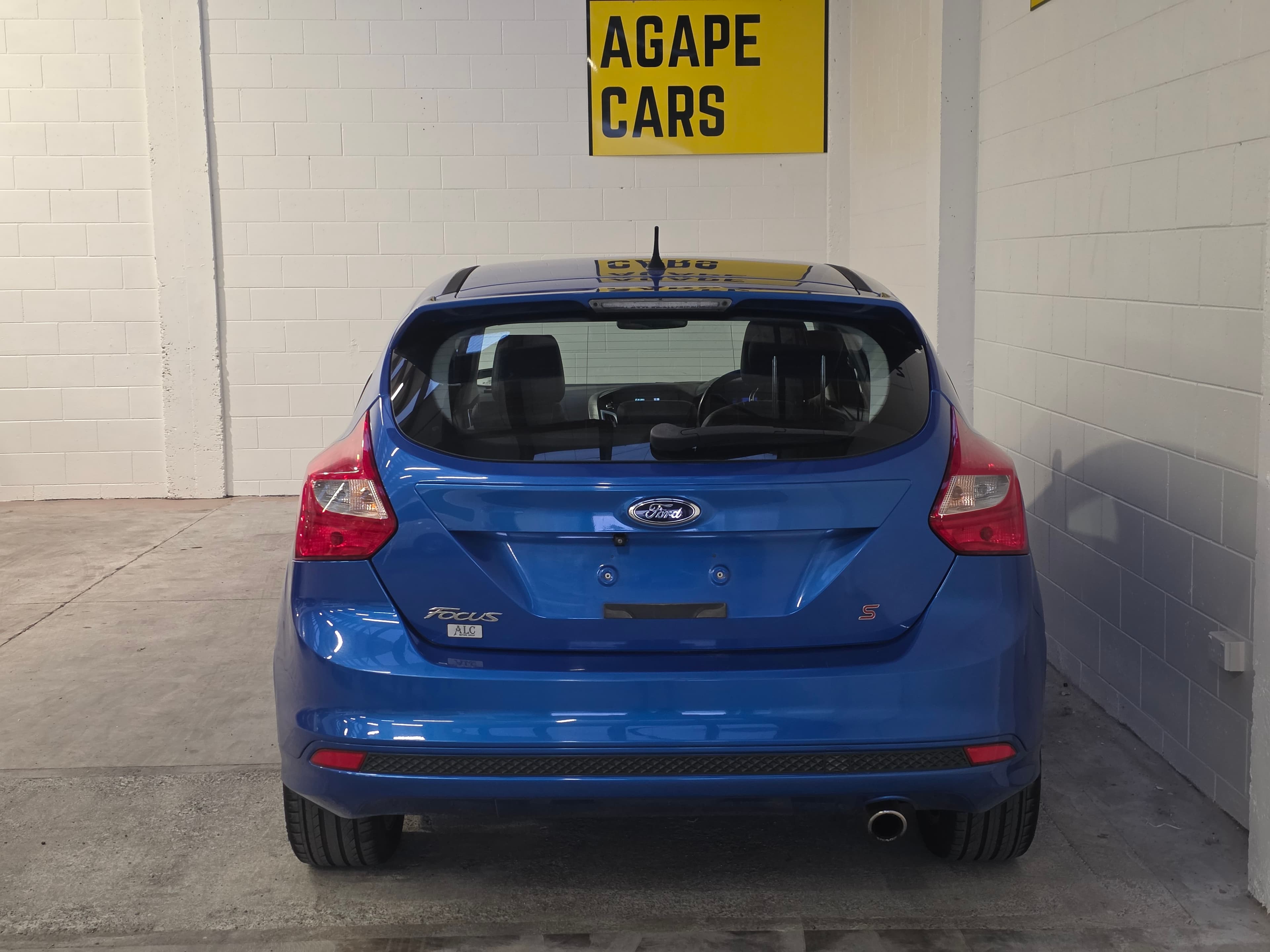 2013 Ford Focus S 2.0 photo 9
