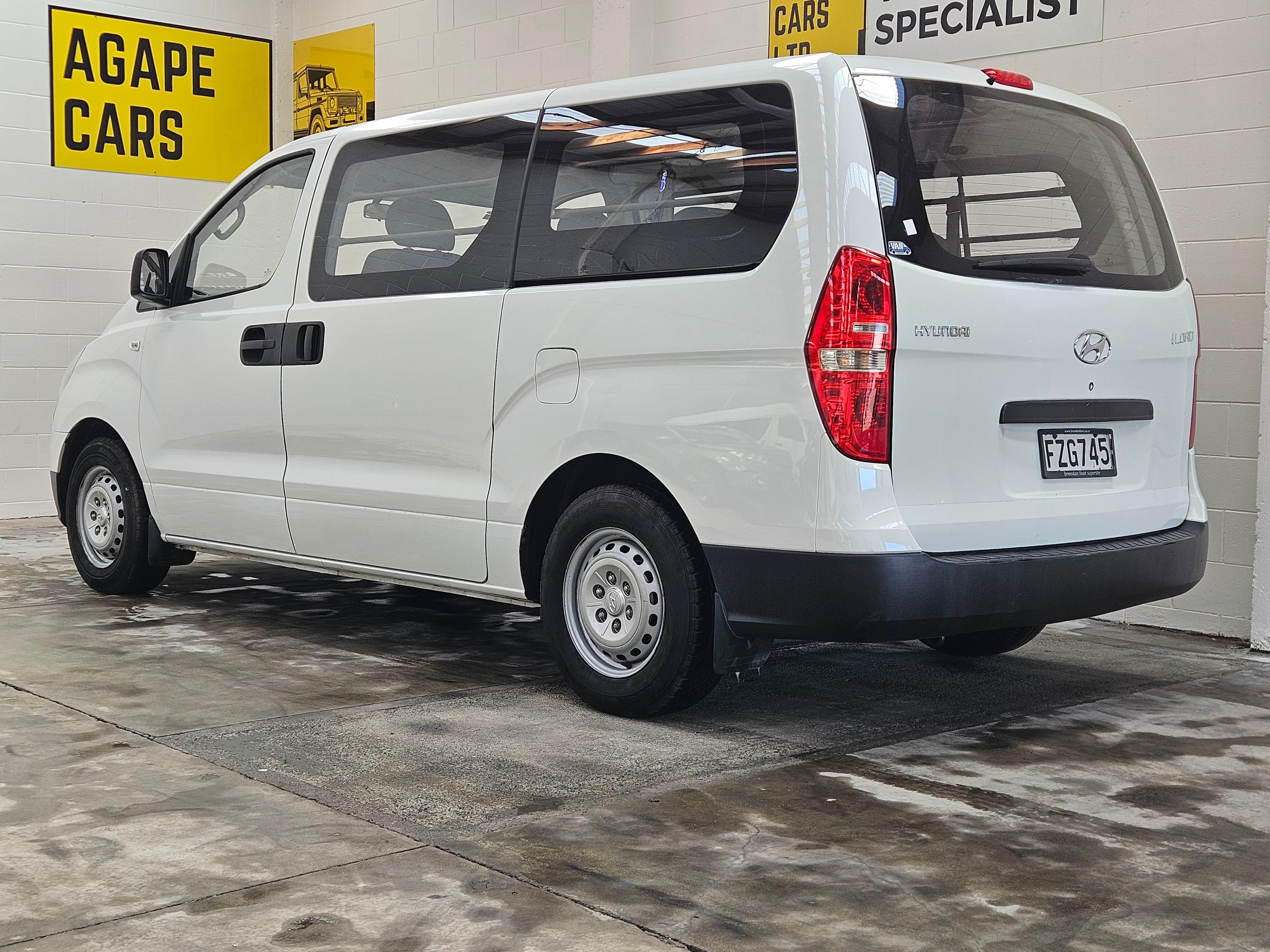 2011 Hyundai iLoad / H1 CRDi S photo 4