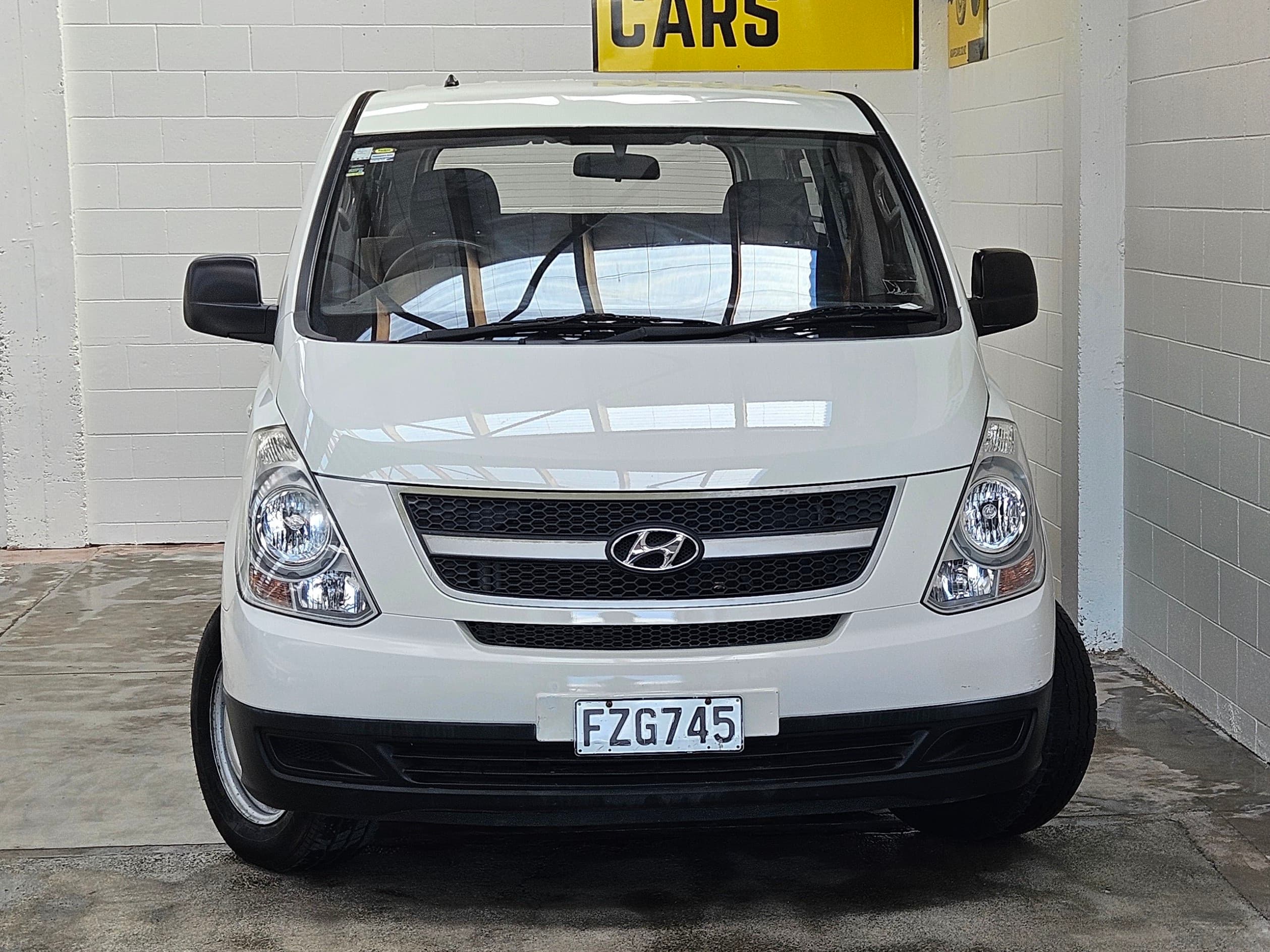 2011 Hyundai iLoad / H1 CRDi S photo 7