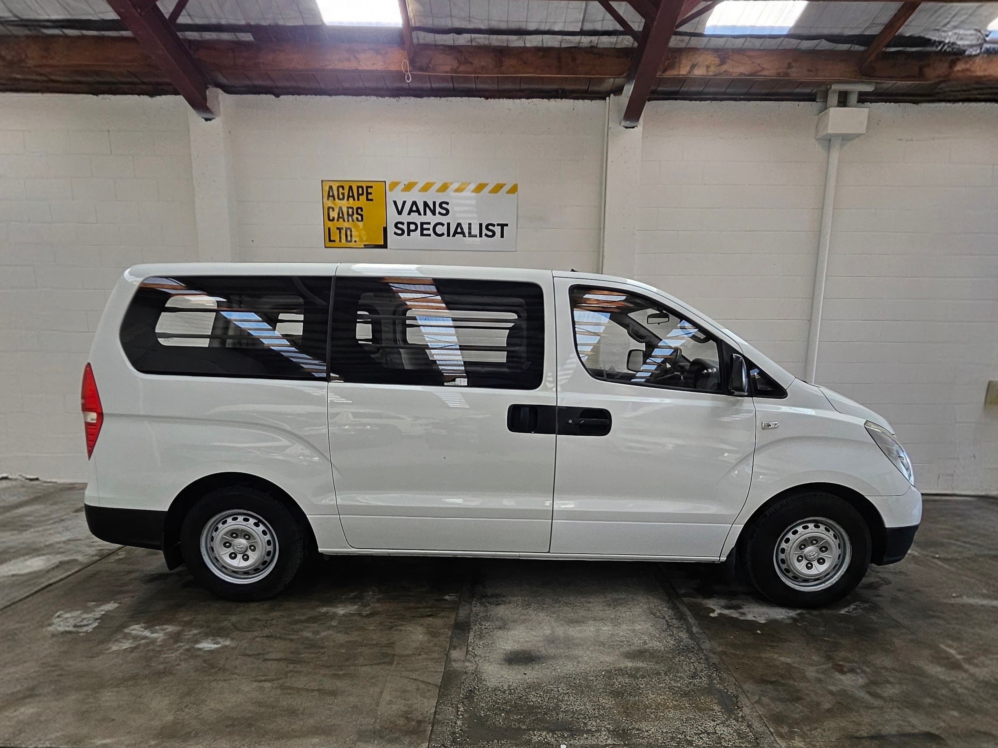 2011 Hyundai iLoad / H1 CRDi S photo 8