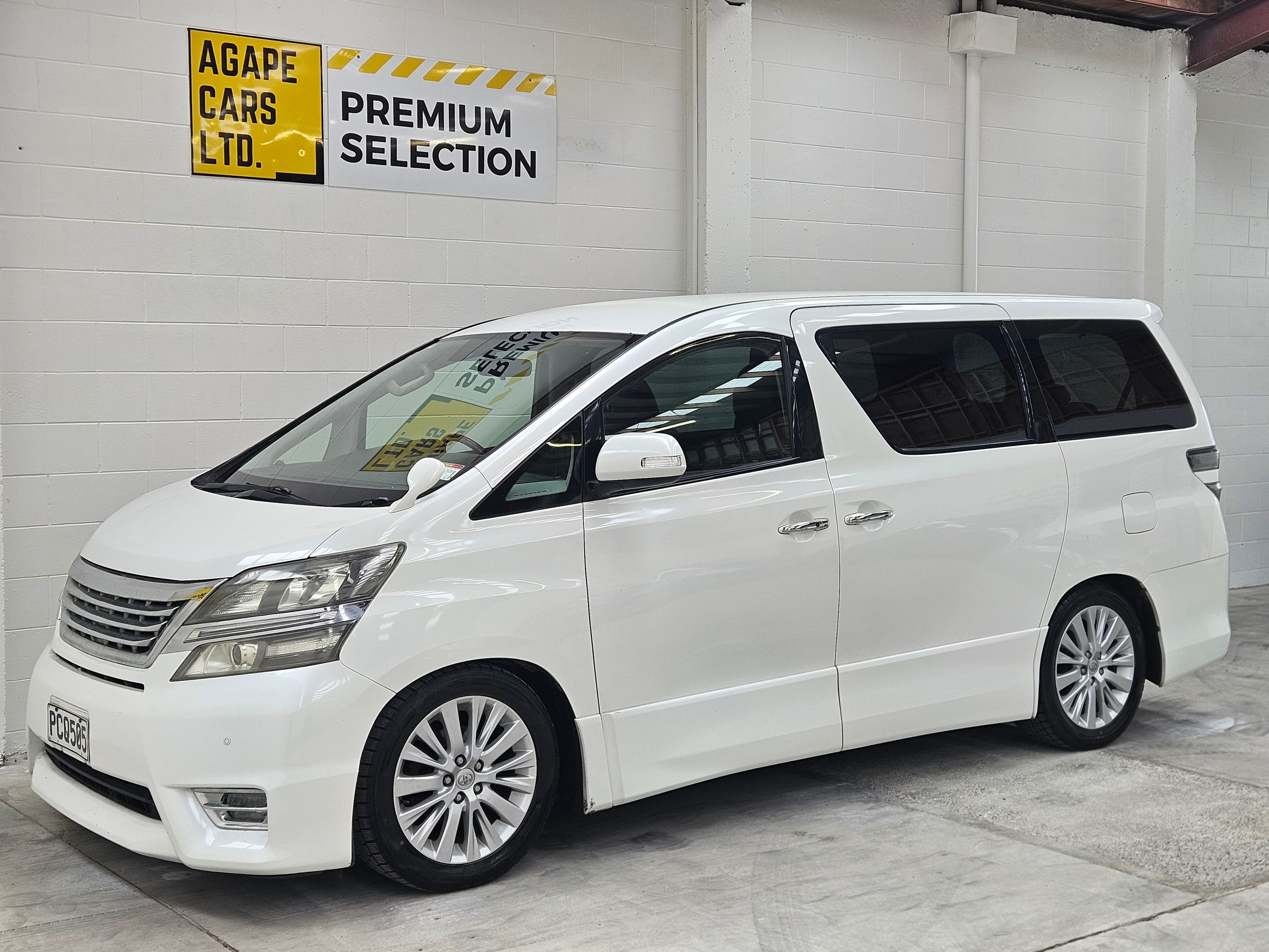 2010 Toyota Vellfire photo 7