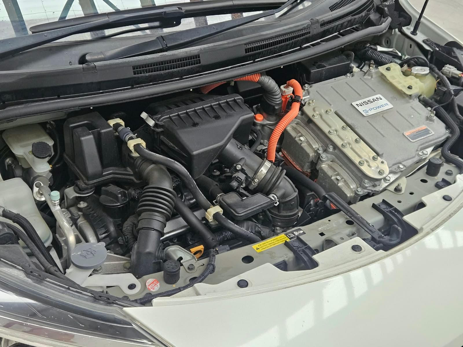 2016 Nissan Note E Power X photo 13