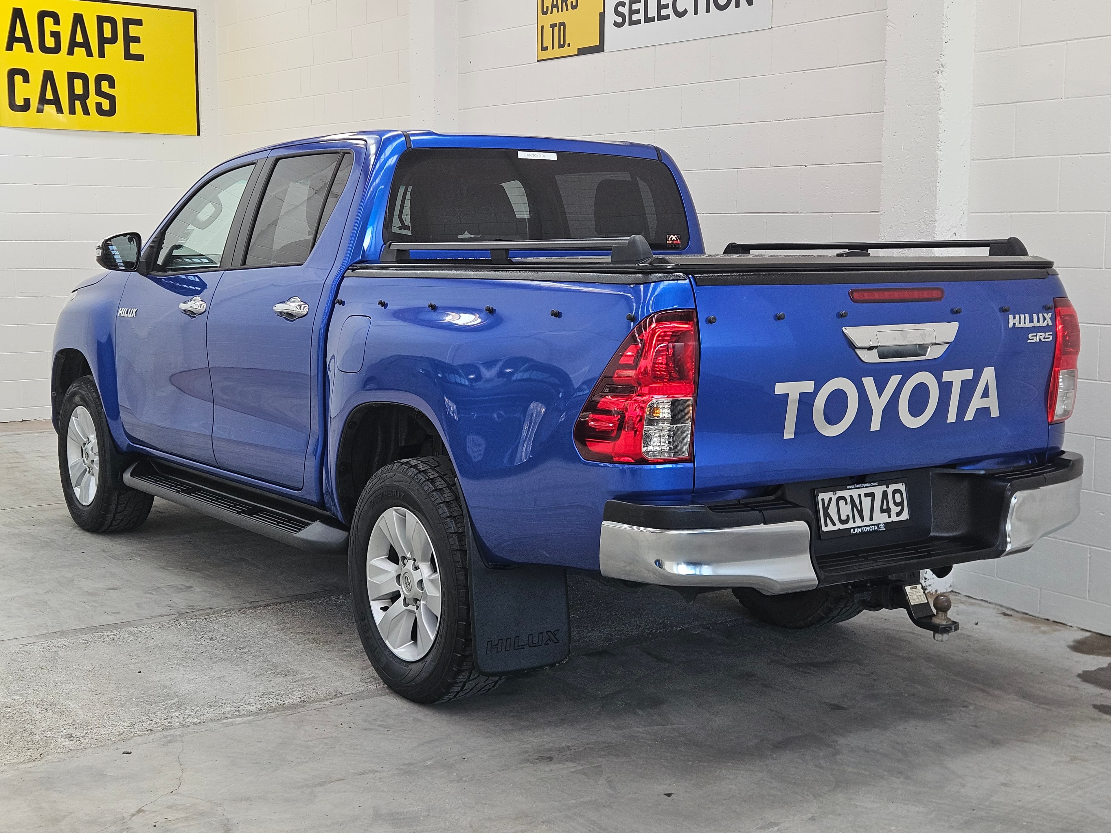 2016 Toyota Hilux SR5 Td DC photo 4