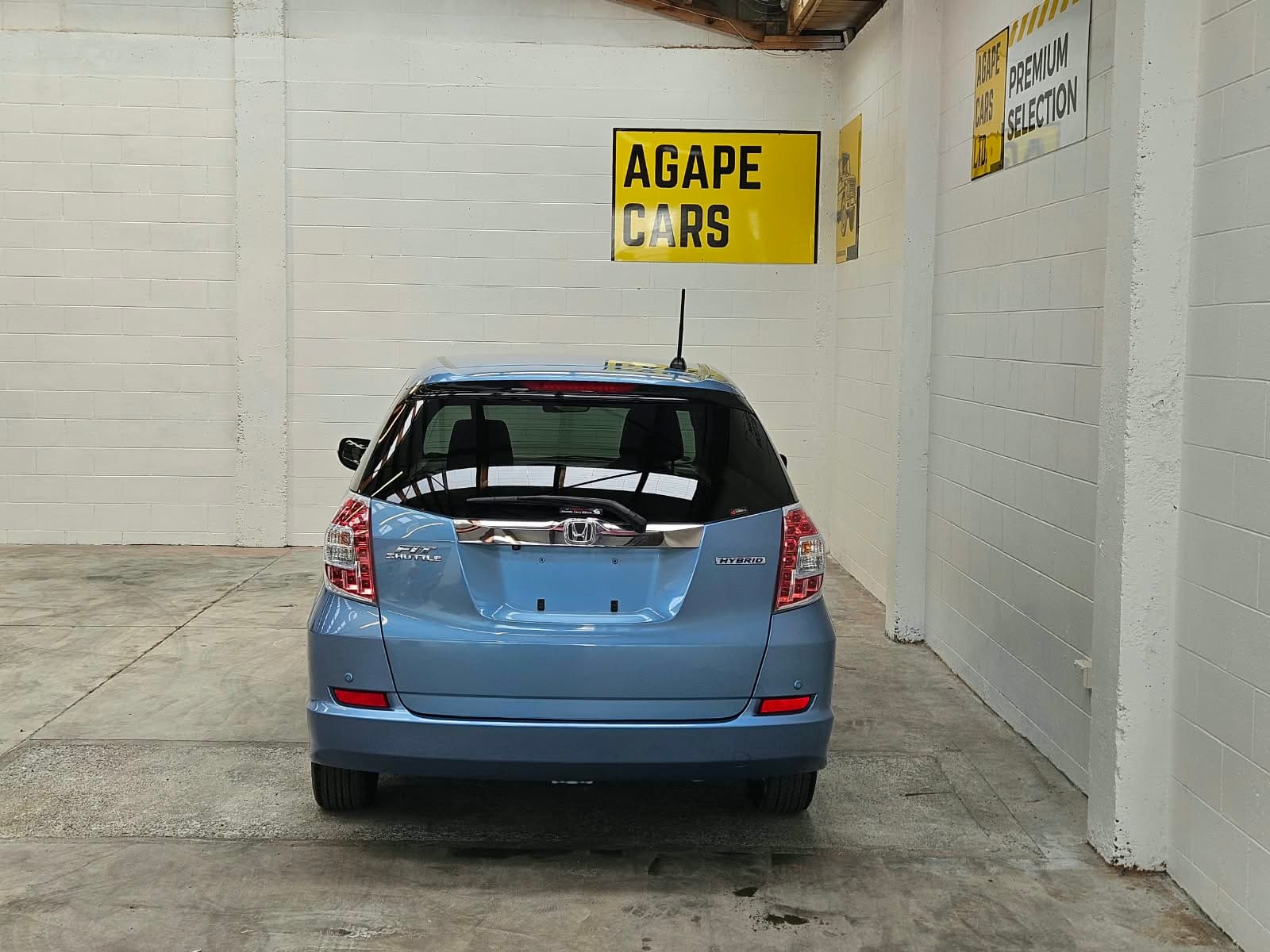 2013 Honda Fit Shuttle - Hybrid photo 4