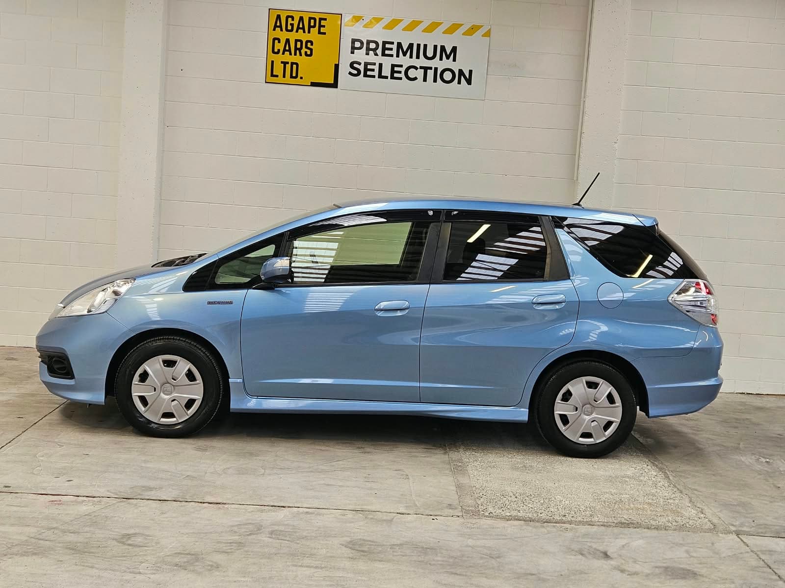 2013 Honda Fit Shuttle - Hybrid photo 6