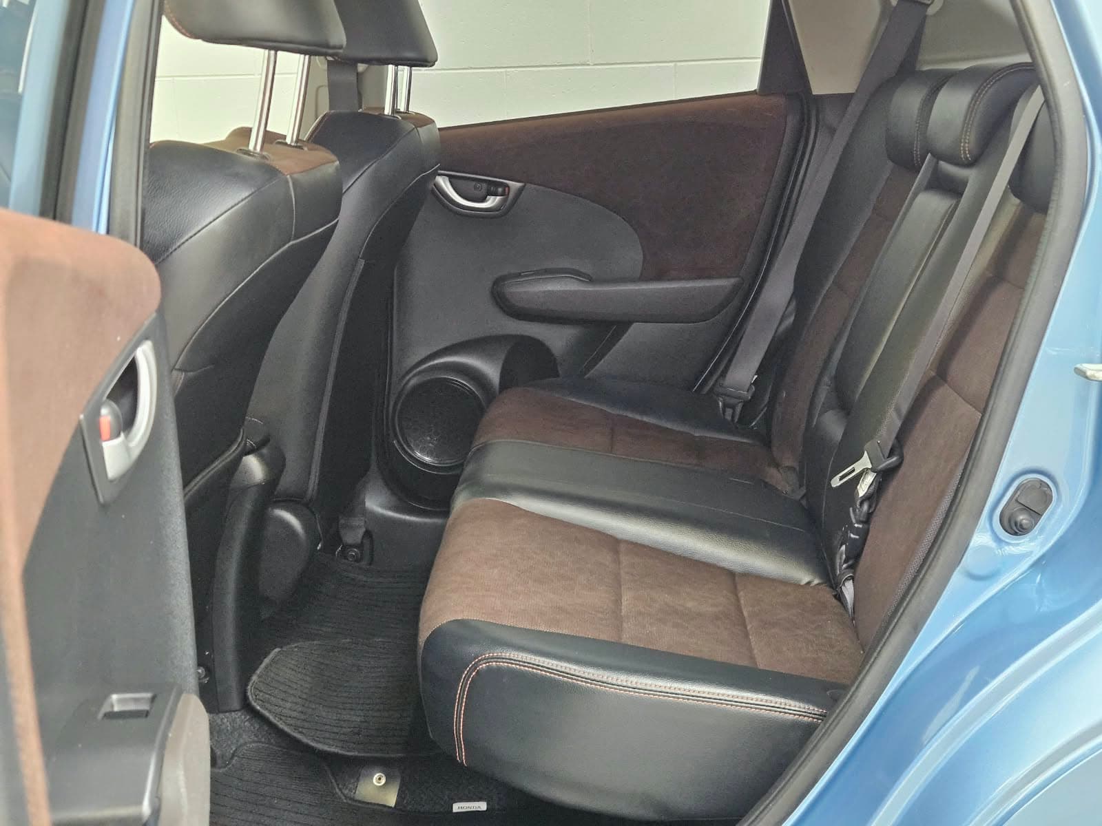 2013 Honda Fit Shuttle - Hybrid photo 10