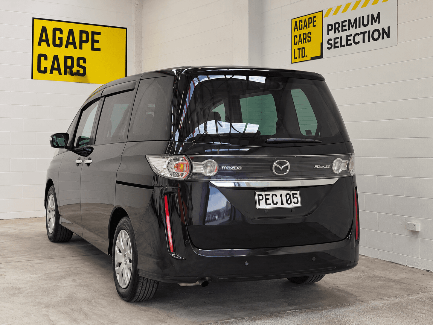 2011 Mazda Biante Wagon photo 4