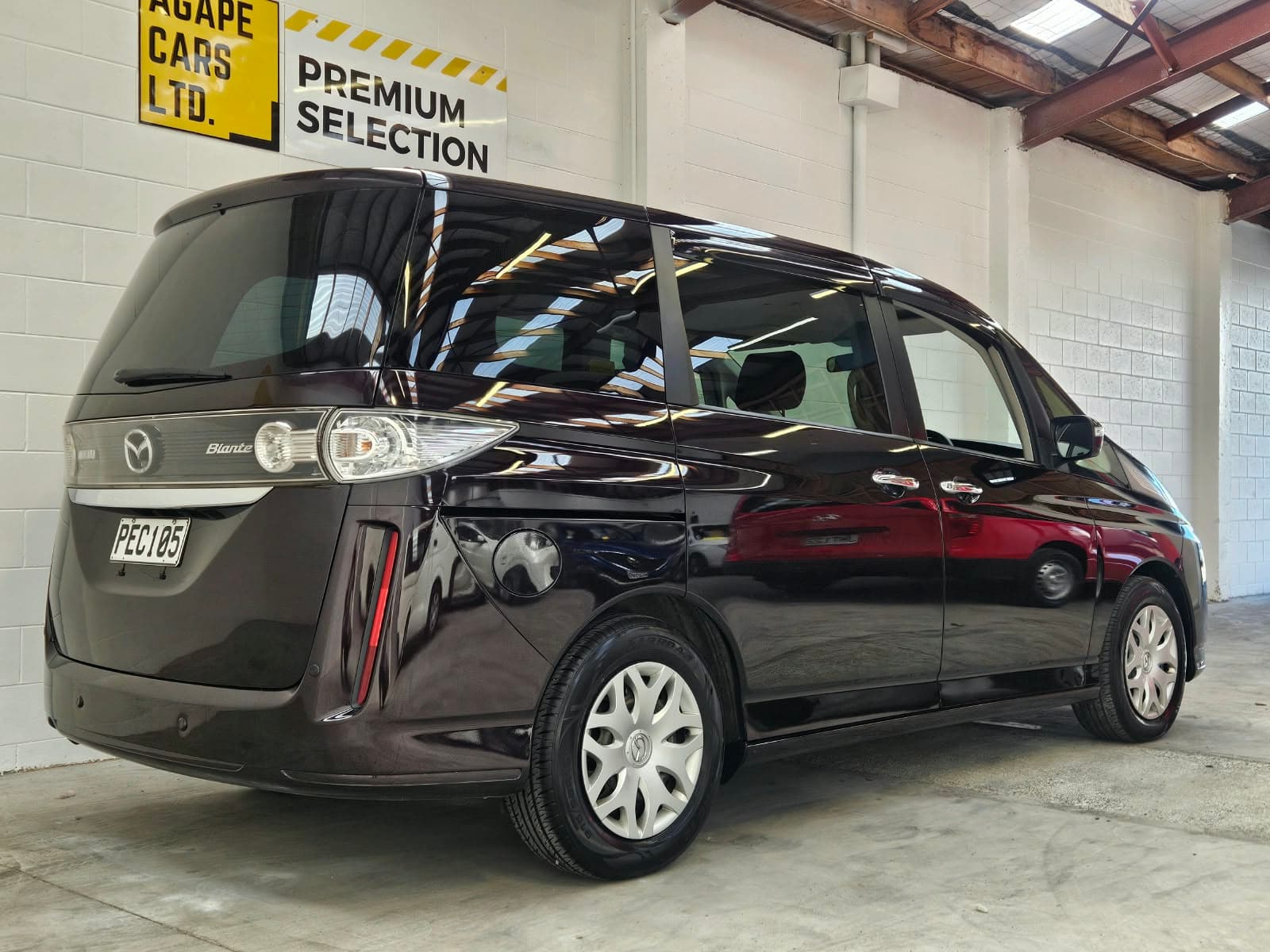 2011 Mazda Biante Wagon photo 7