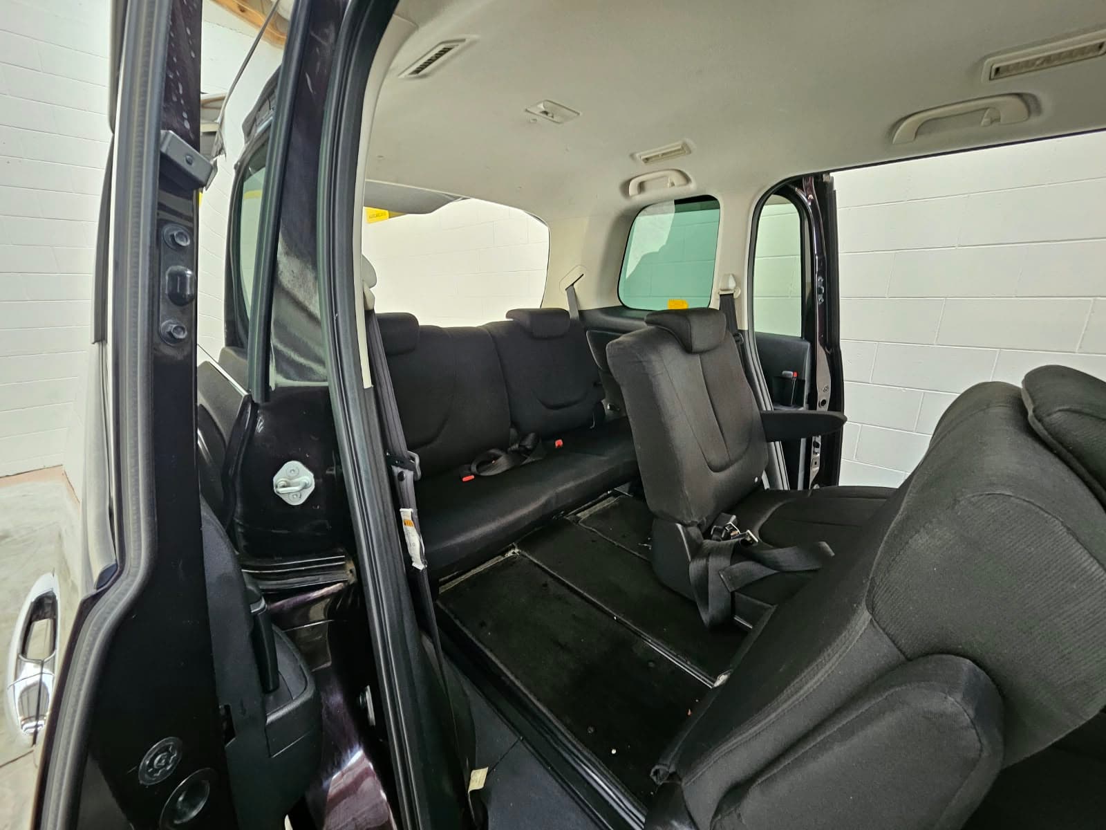 2011 Mazda Biante Wagon photo 12