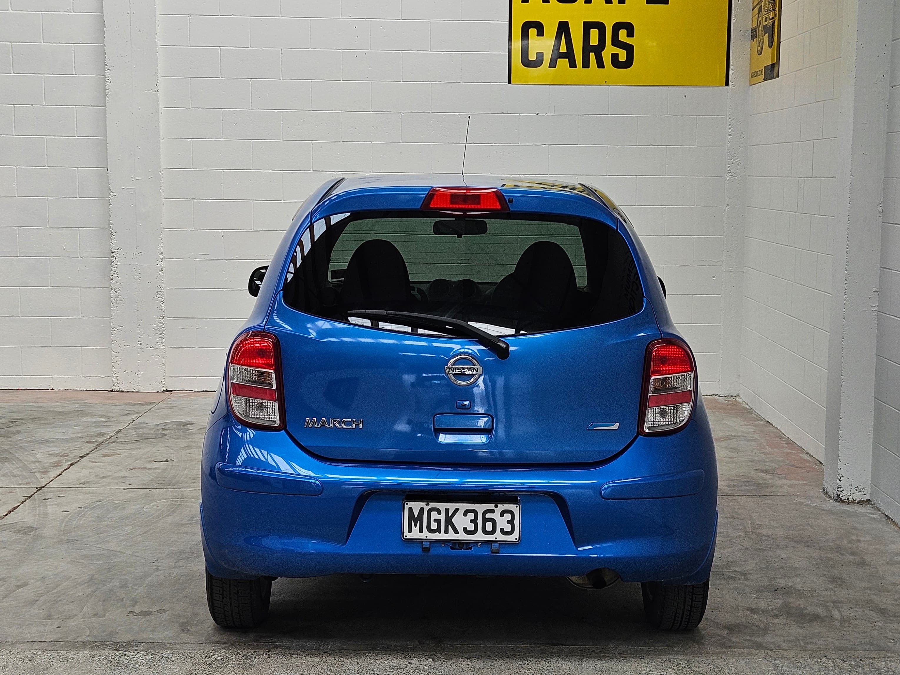 2010 Nissan March AT photo 4