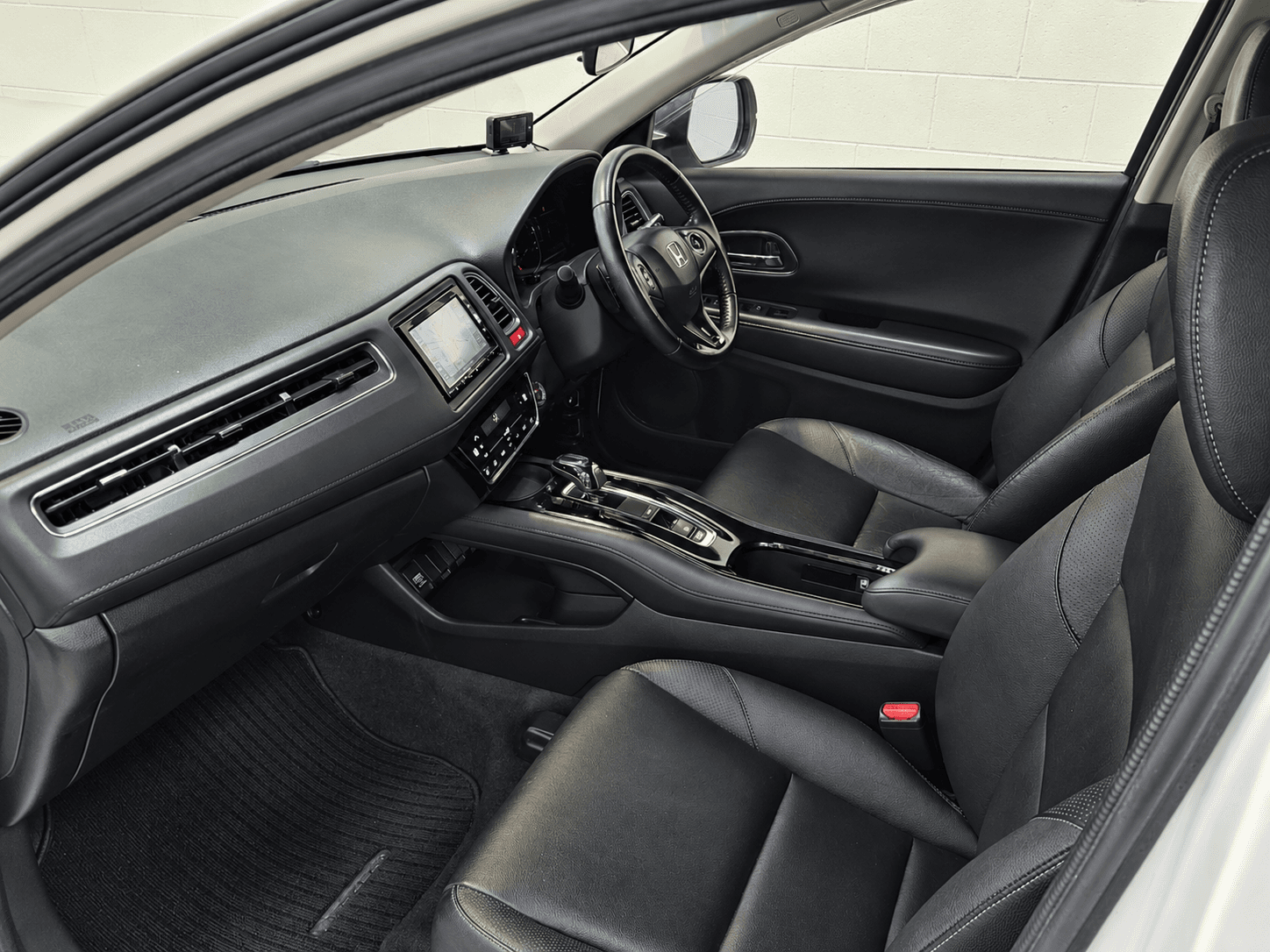 2015 Honda Vezel HYBRID X photo 11